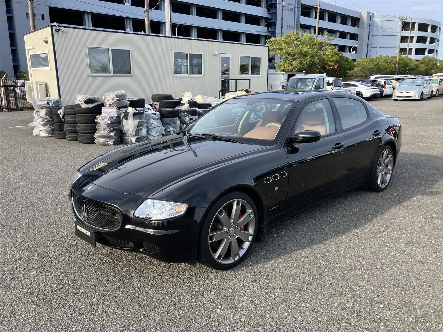 Maserati Quattroporte GTS 2009 ZF Uniek en slechts 35.000 Km (BTW Auto) Zwart - 2