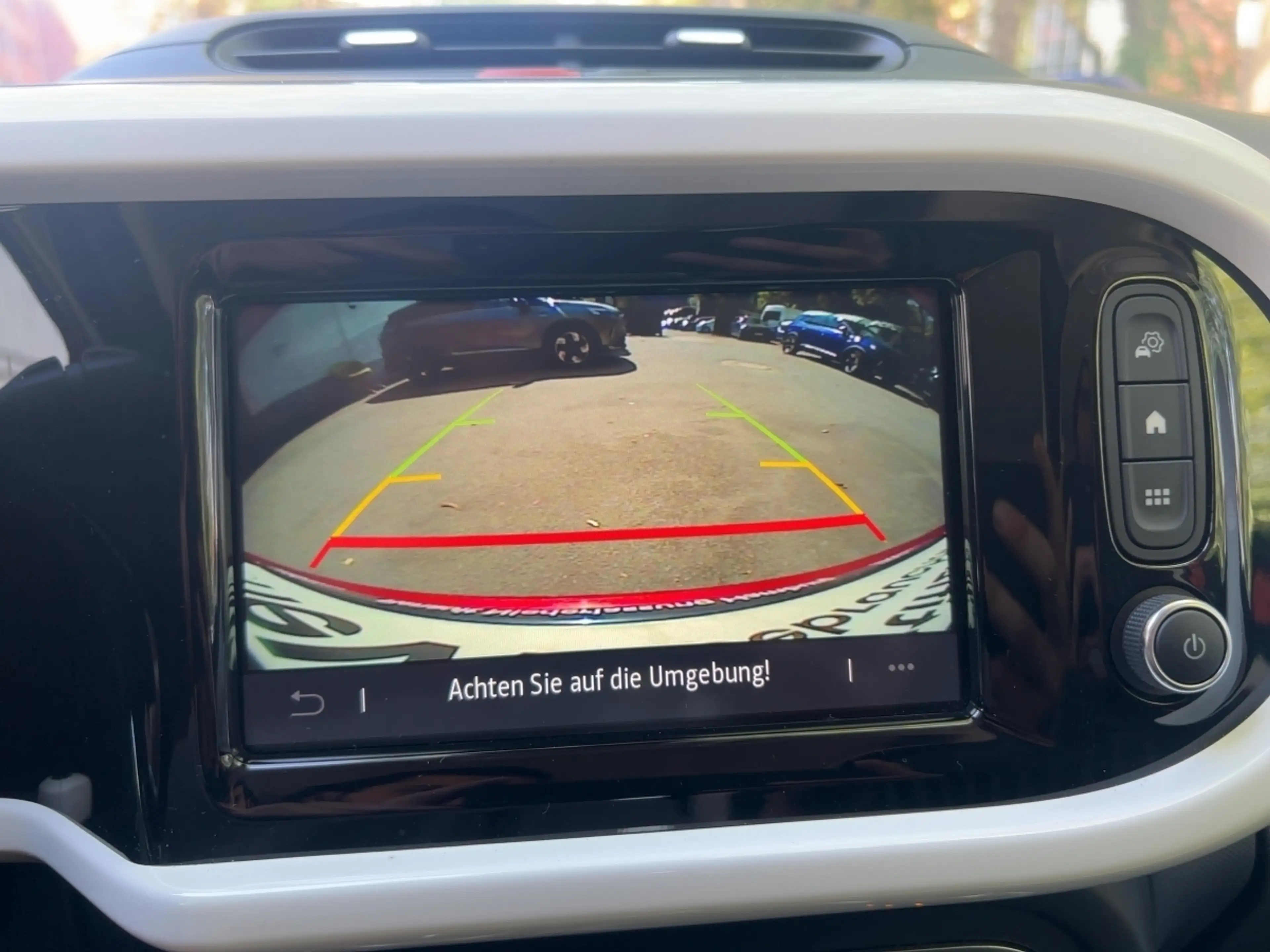 Renault Twingo E-TECH Techno — photo 15
