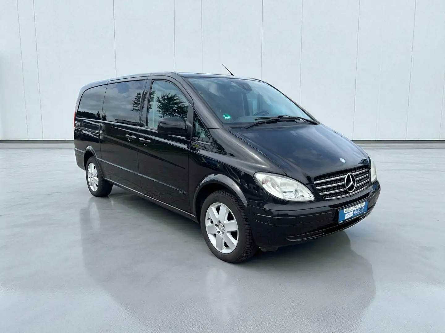 Mercedes-Benz Viano 2.2 CDI LANG,Sthz,AHK,6SITZE,Klima,TÜV2/27,Serv Schwarz - 1