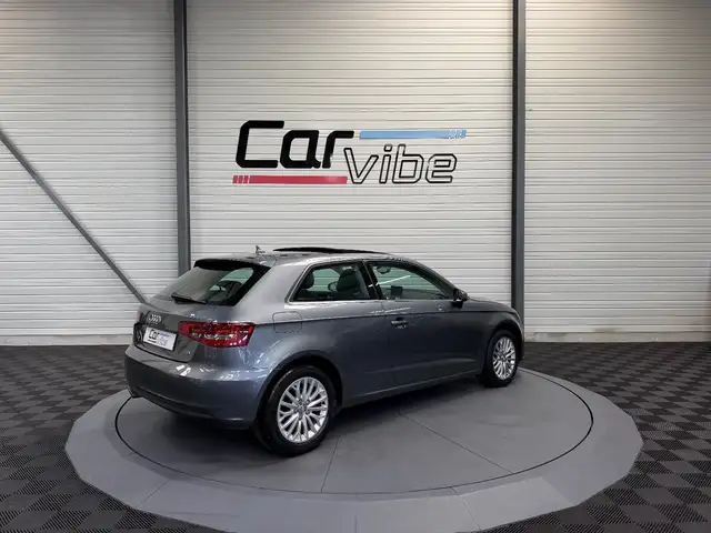 Audi A3 view 4