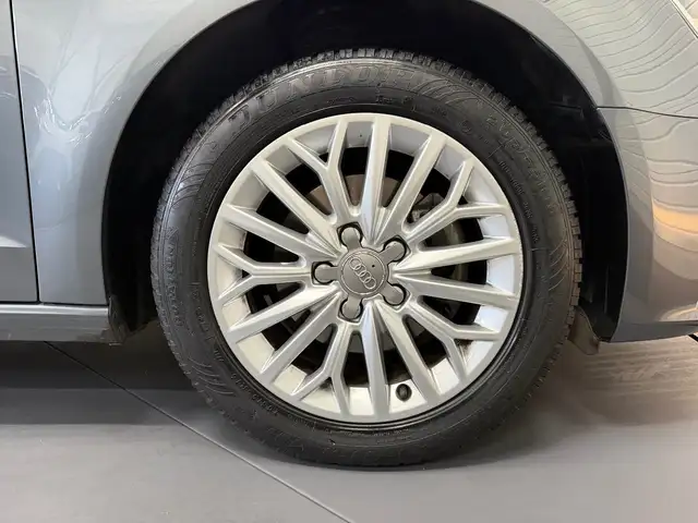 Audi A3 view 22