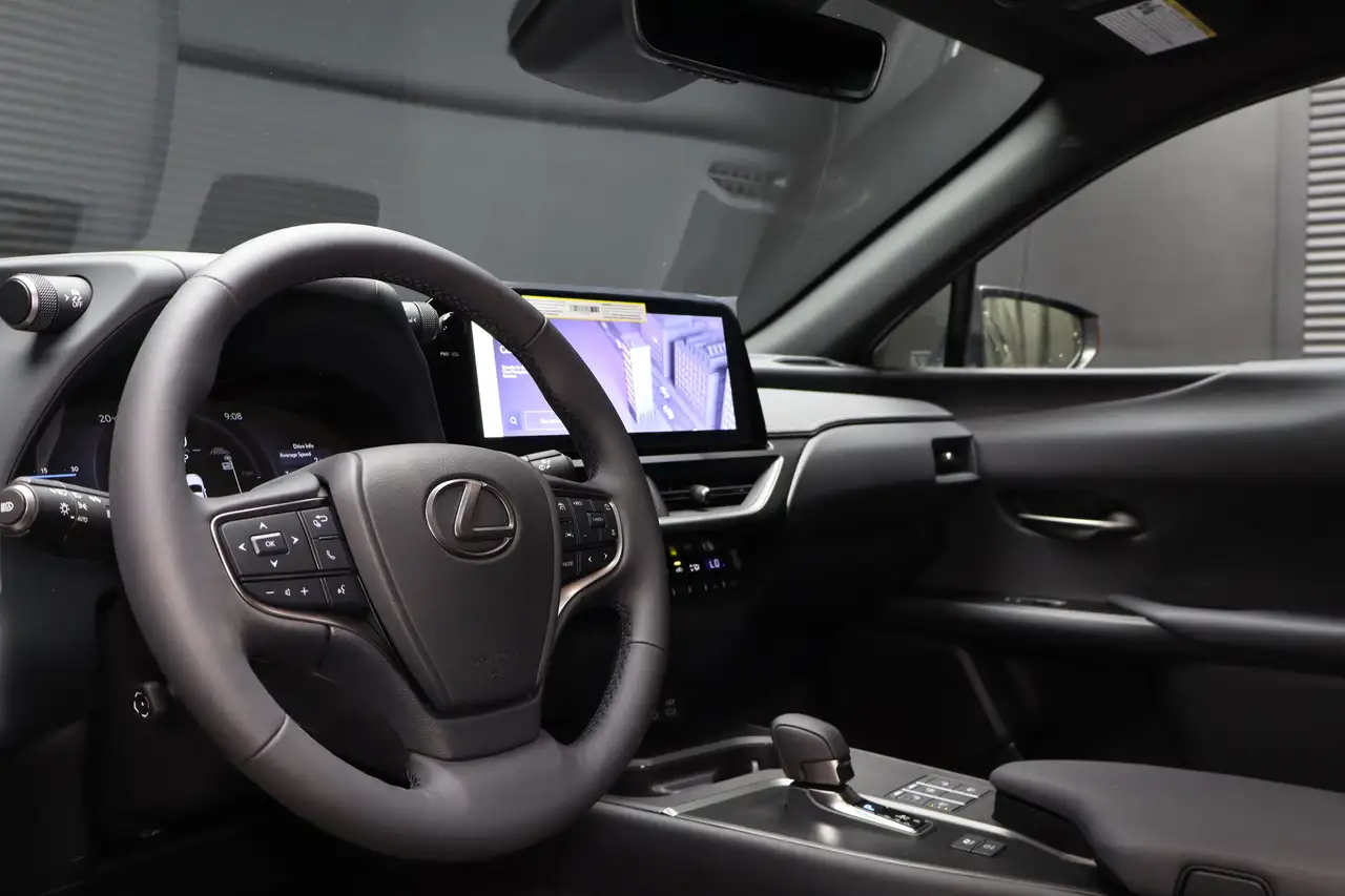 Lexus UX photo Lexus UX