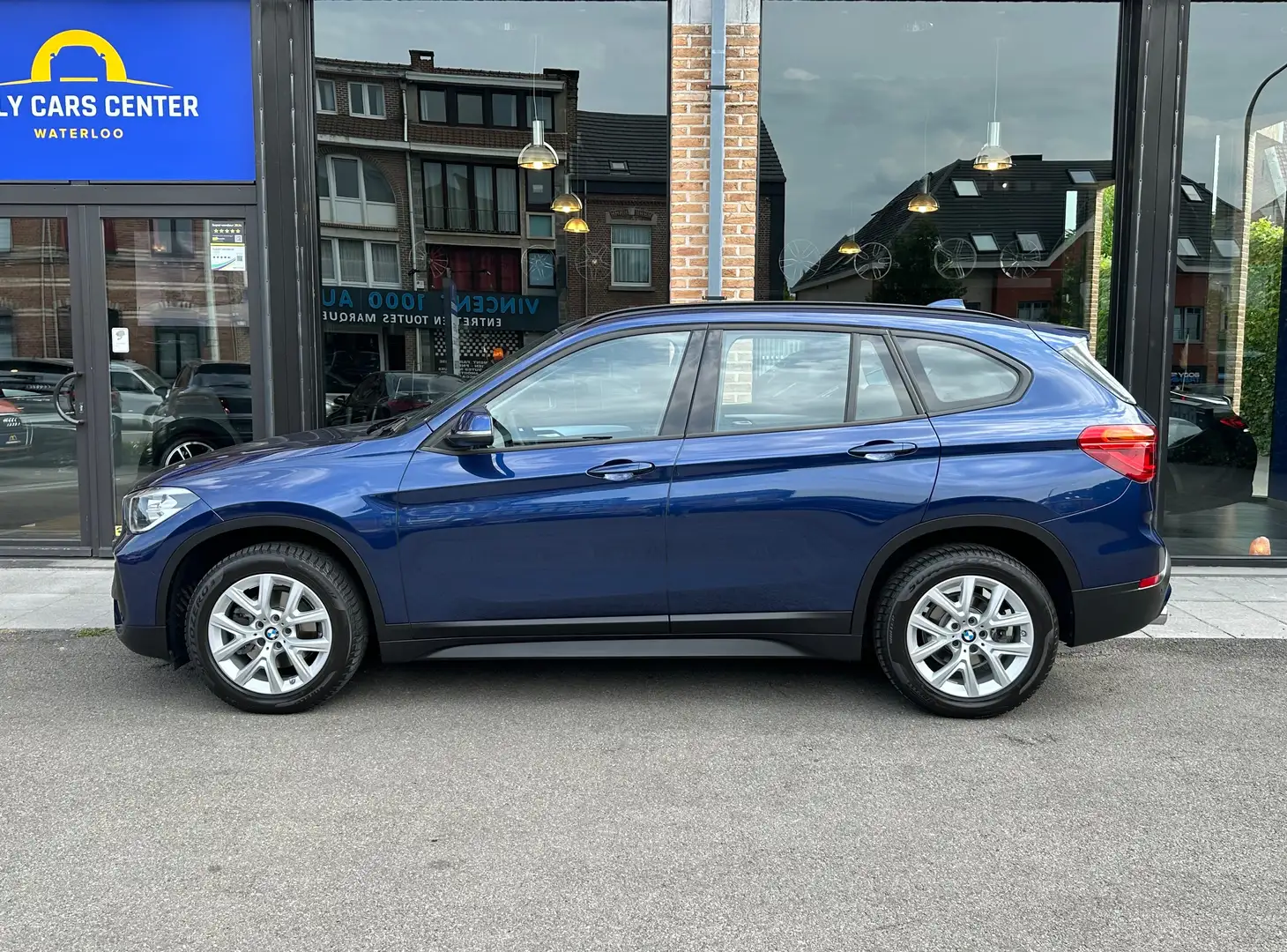 BMW X1 1.5iA sDrive18 Facelift Auto I Navi Pro I Volant M Azul - 2