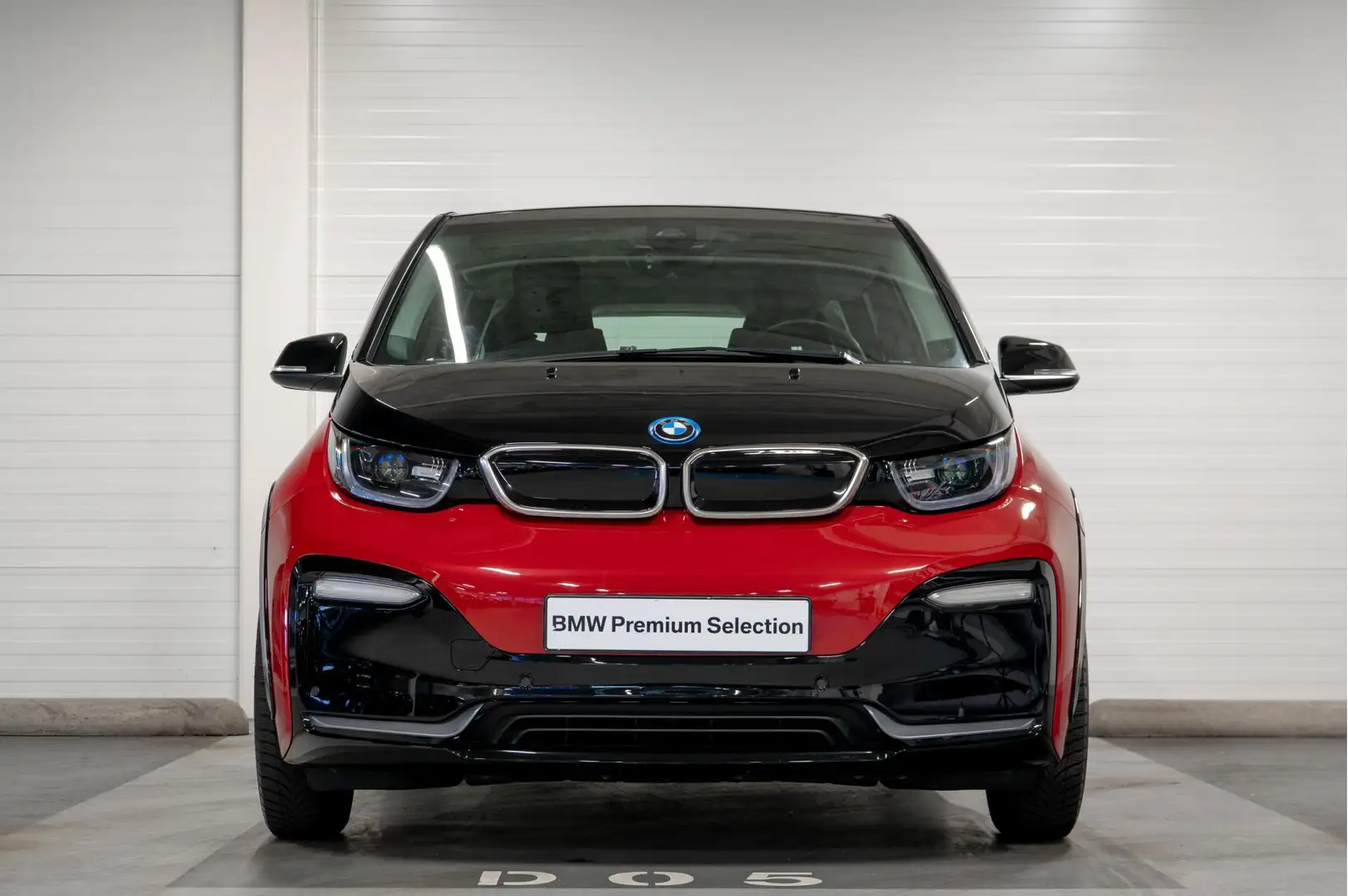 BMW i3 i3s 94Ah 33 kWh | Driving Assist Plus | Parkeercam Rojo - 2
