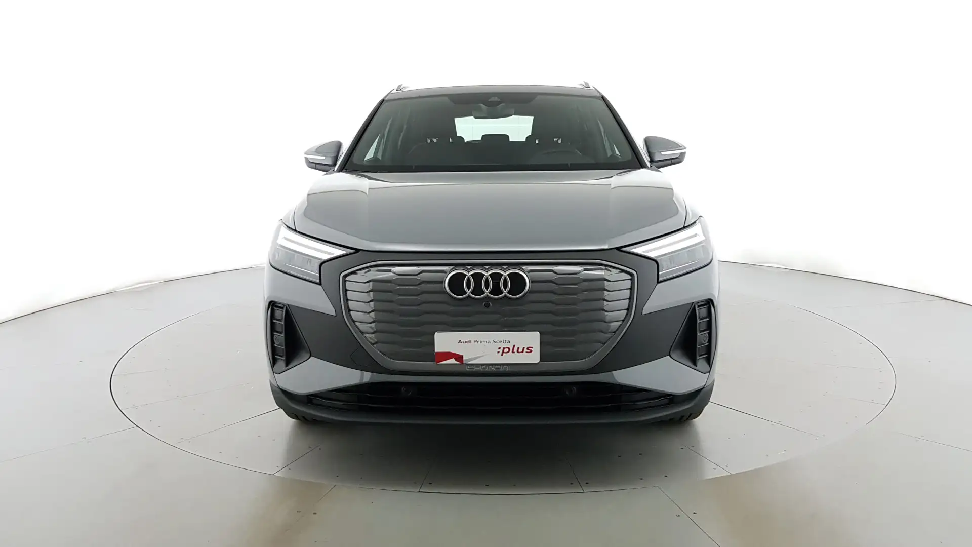 Audi Q4 e-tron 210 MY 24 Gri - 2