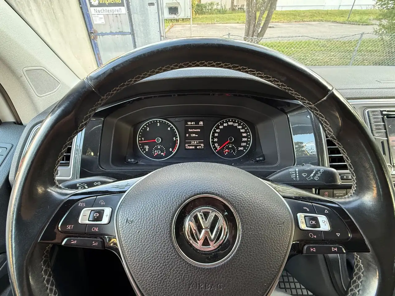 VOLKSWAGEN T6 CALIFORNIA 4MOTION BEACH EDITION ATTELAGE CONTRÔLE TECHNIQUE 3.2028 | 150 ch | 4X4 | BVM | CAMÉRA DE RECUL | VOLANT CUIR | ATTELAGE FIXE