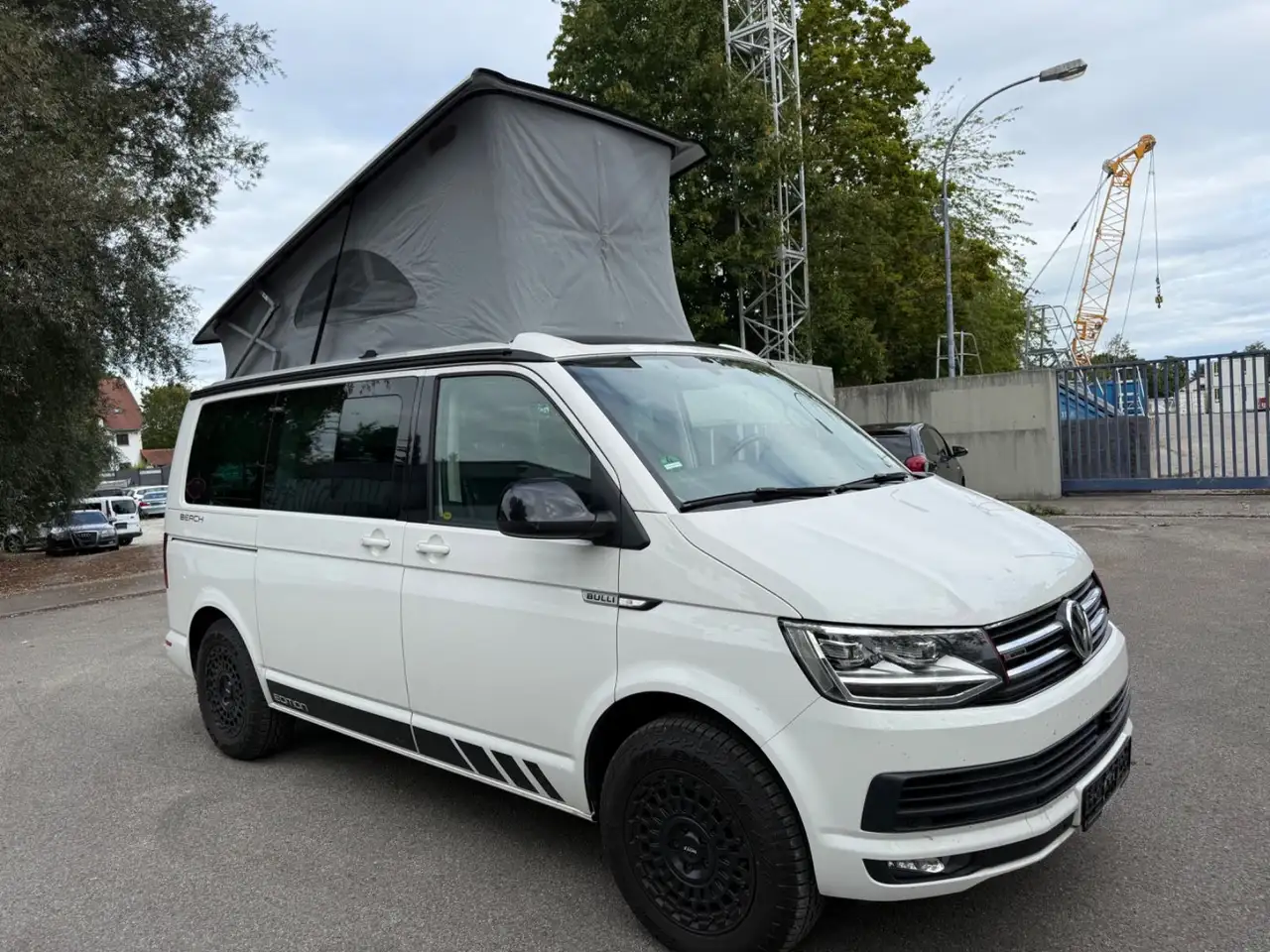 VOLKSWAGEN T6 CALIFORNIA 4MOTION BEACH EDITION ATTELAGE CONTRÔLE TECHNIQUE 3.2028 | 150 ch | 4X4 | BVM | CAMÉRA DE RECUL | VOLANT CUIR | ATTELAGE FIXE