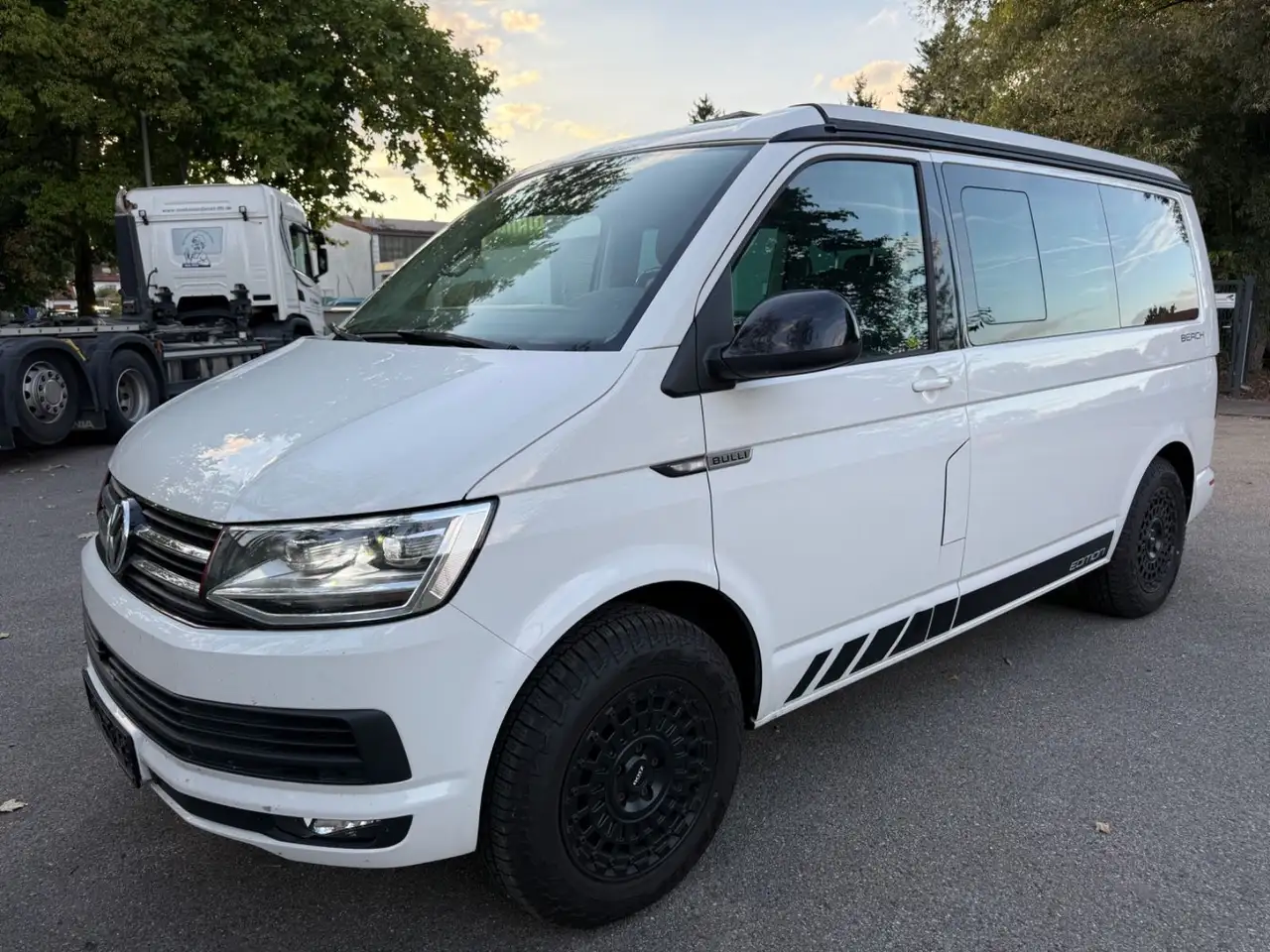 VOLKSWAGEN T6 CALIFORNIA 4MOTION BEACH EDITION ATTELAGE CONTRÔLE TECHNIQUE 3.2028 | 150 ch | 4X4 | BVM | CAMÉRA DE RECUL | VOLANT CUIR | ATTELAGE FIXE