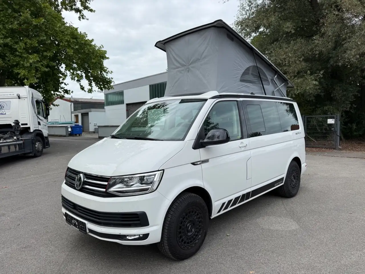 VOLKSWAGEN T6 CALIFORNIA 4MOTION BEACH EDITION ATTELAGE CONTRÔLE TECHNIQUE 3.2028 | 150 ch | 4X4 | BVM | CAMÉRA DE RECUL | VOLANT CUIR | ATTELAGE FIXE