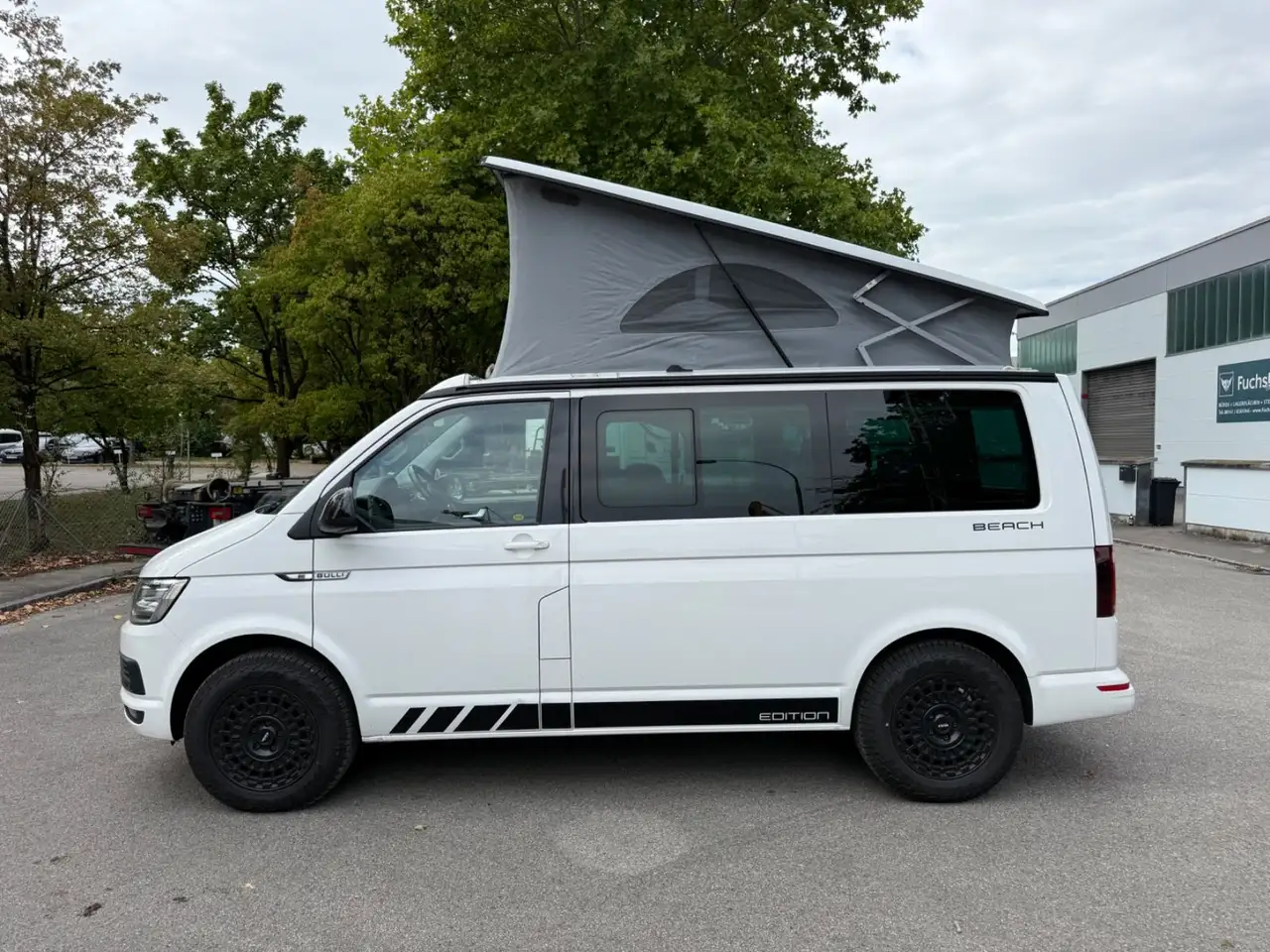 VOLKSWAGEN T6 CALIFORNIA 4MOTION BEACH EDITION ATTELAGE CONTRÔLE TECHNIQUE 3.2028 | 150 ch | 4X4 | BVM | CAMÉRA DE RECUL | VOLANT CUIR | ATTELAGE FIXE