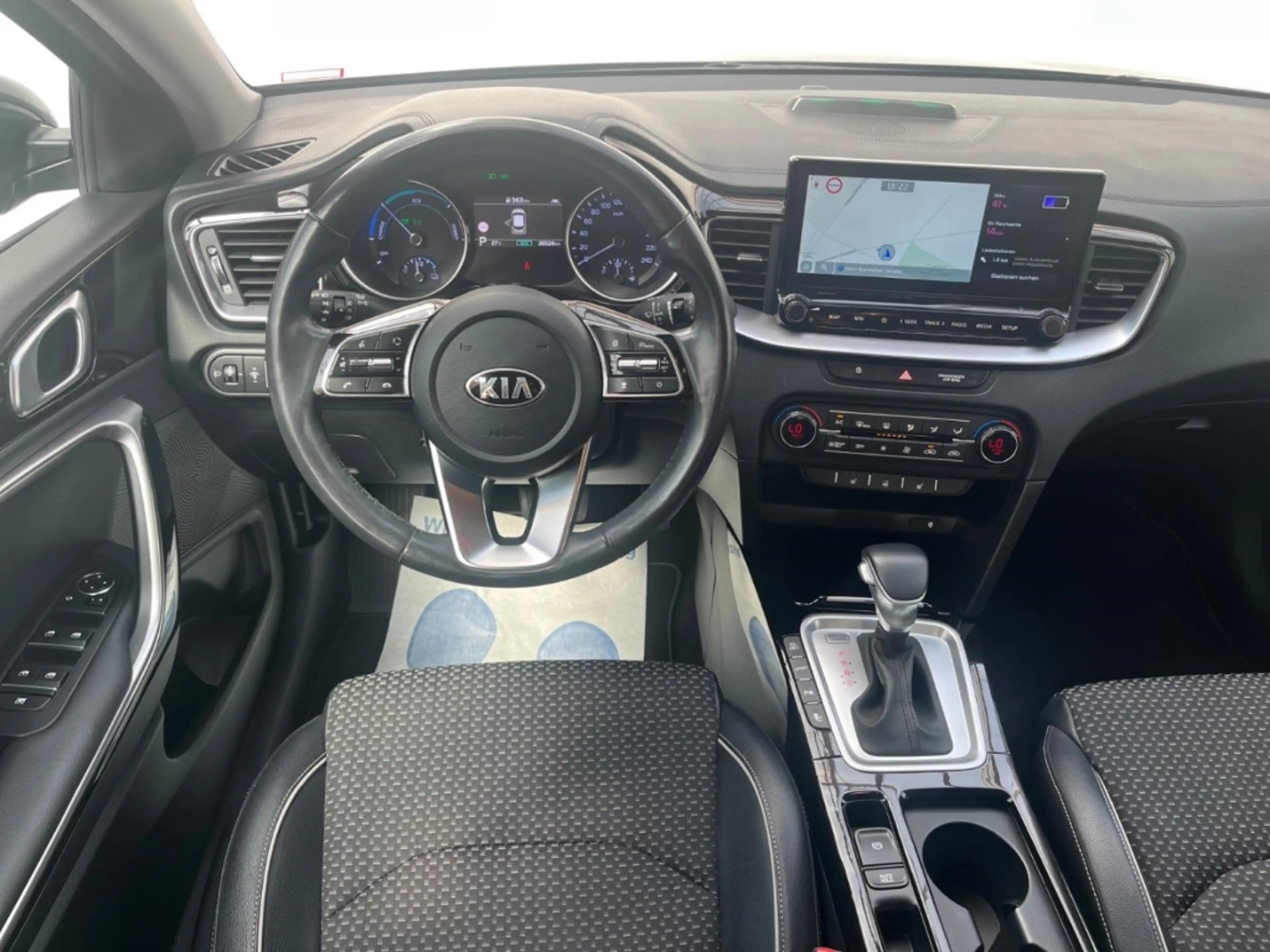 Kia XCeed Plug-in Hybrid KIA Spirit Plug-In Navi Digitales C — photo 9