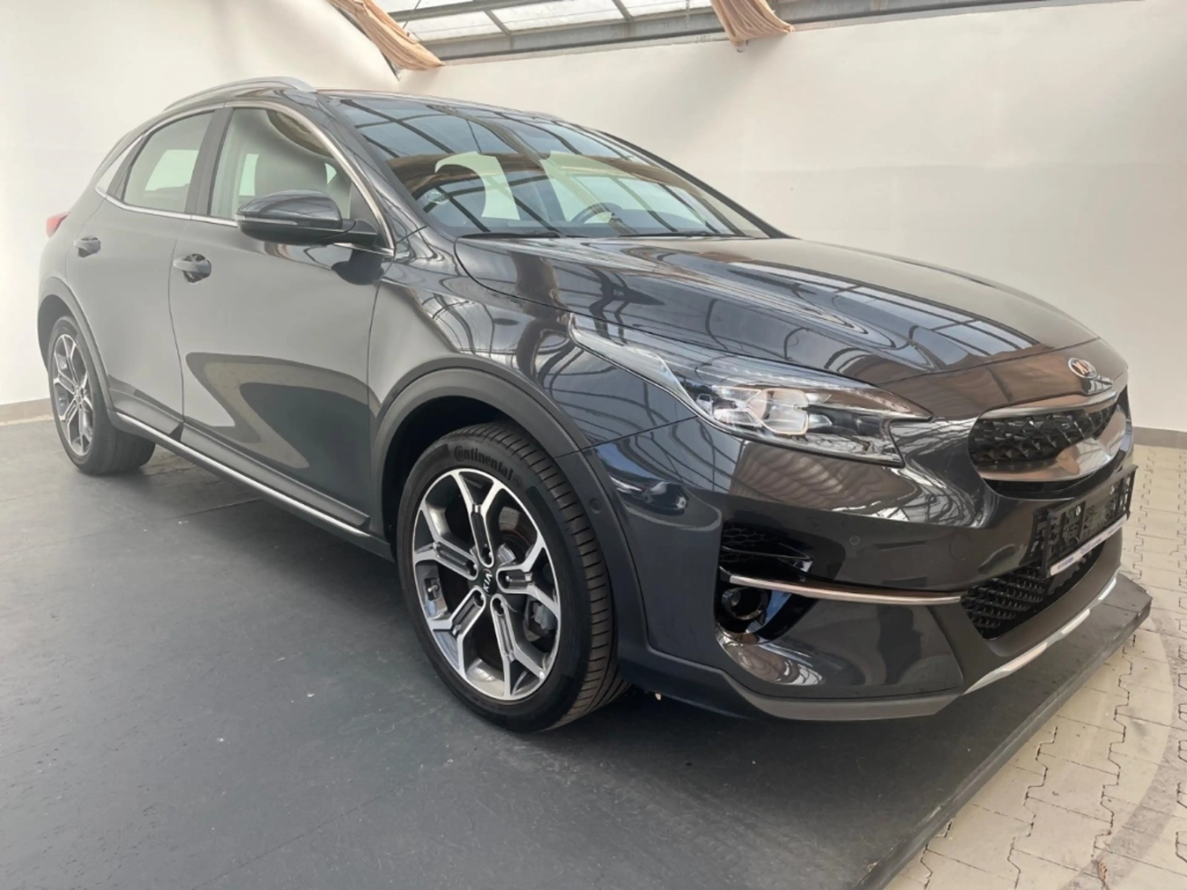 Kia XCeed Plug-in Hybrid KIA Spirit Plug-In Navi Digitales C — photo 2