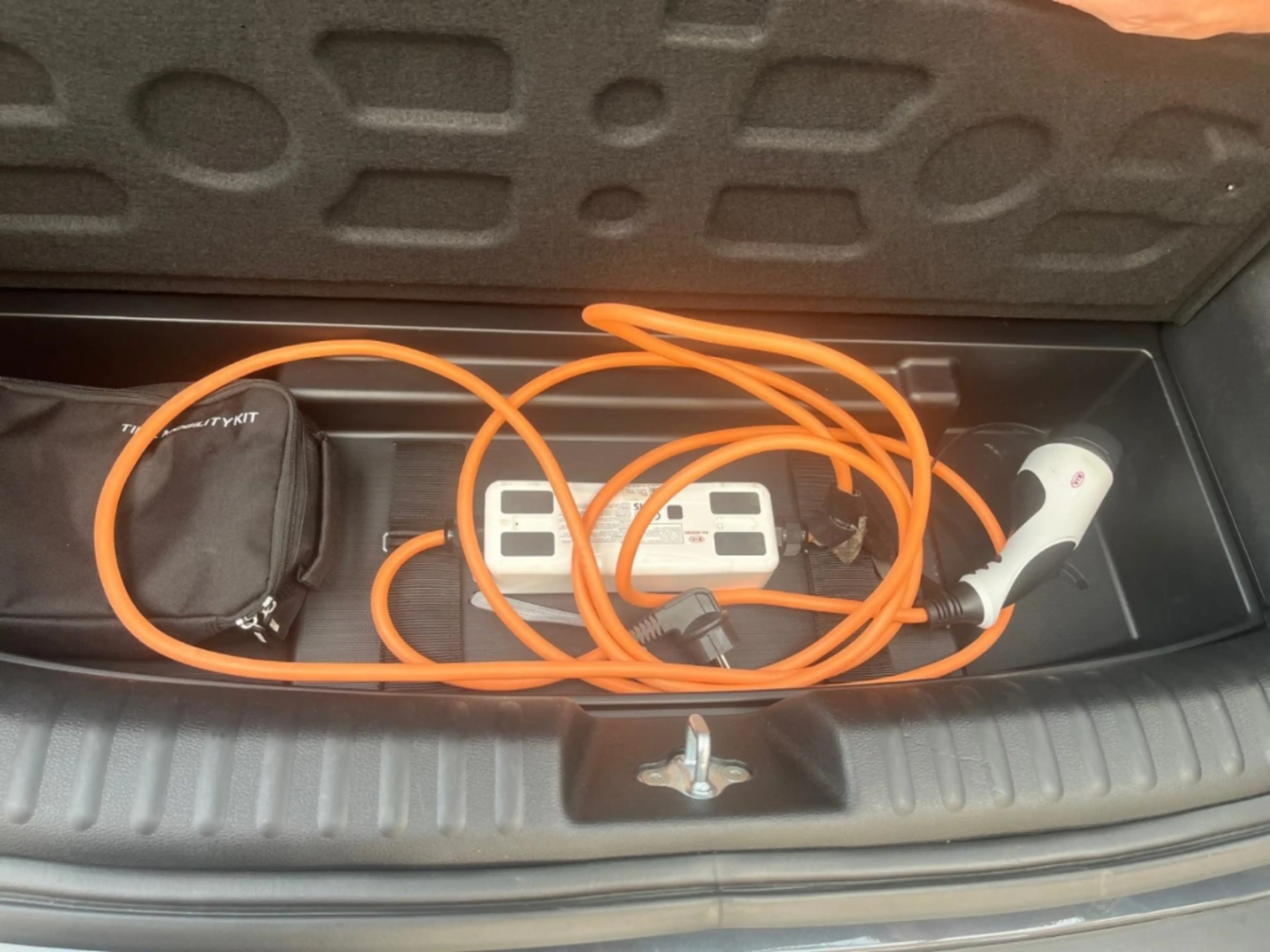 Kia XCeed Plug-in Hybrid KIA Spirit Plug-In Navi Digitales C — photo 14