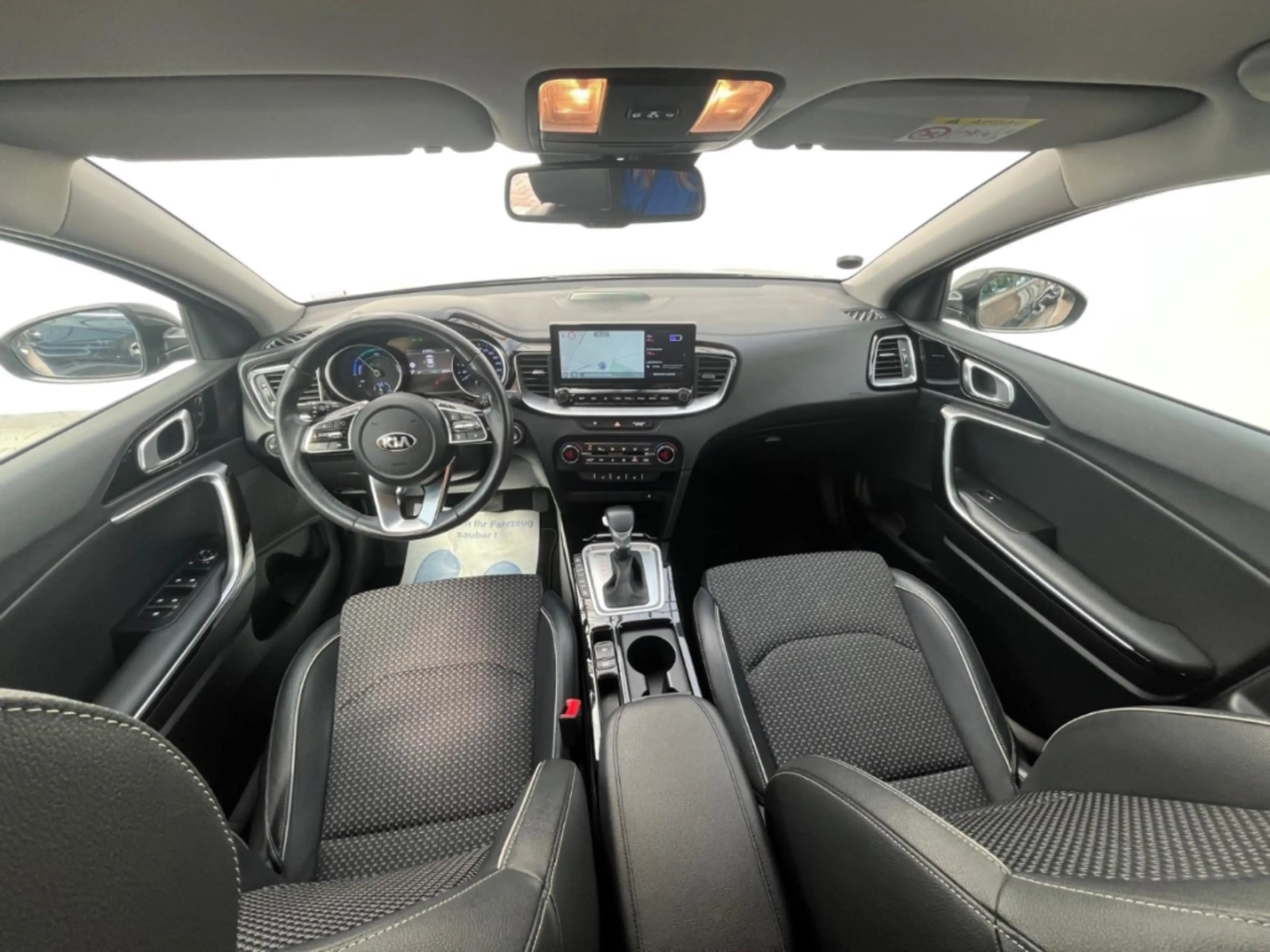 Kia XCeed Plug-in Hybrid KIA Spirit Plug-In Navi Digitales C — photo 10