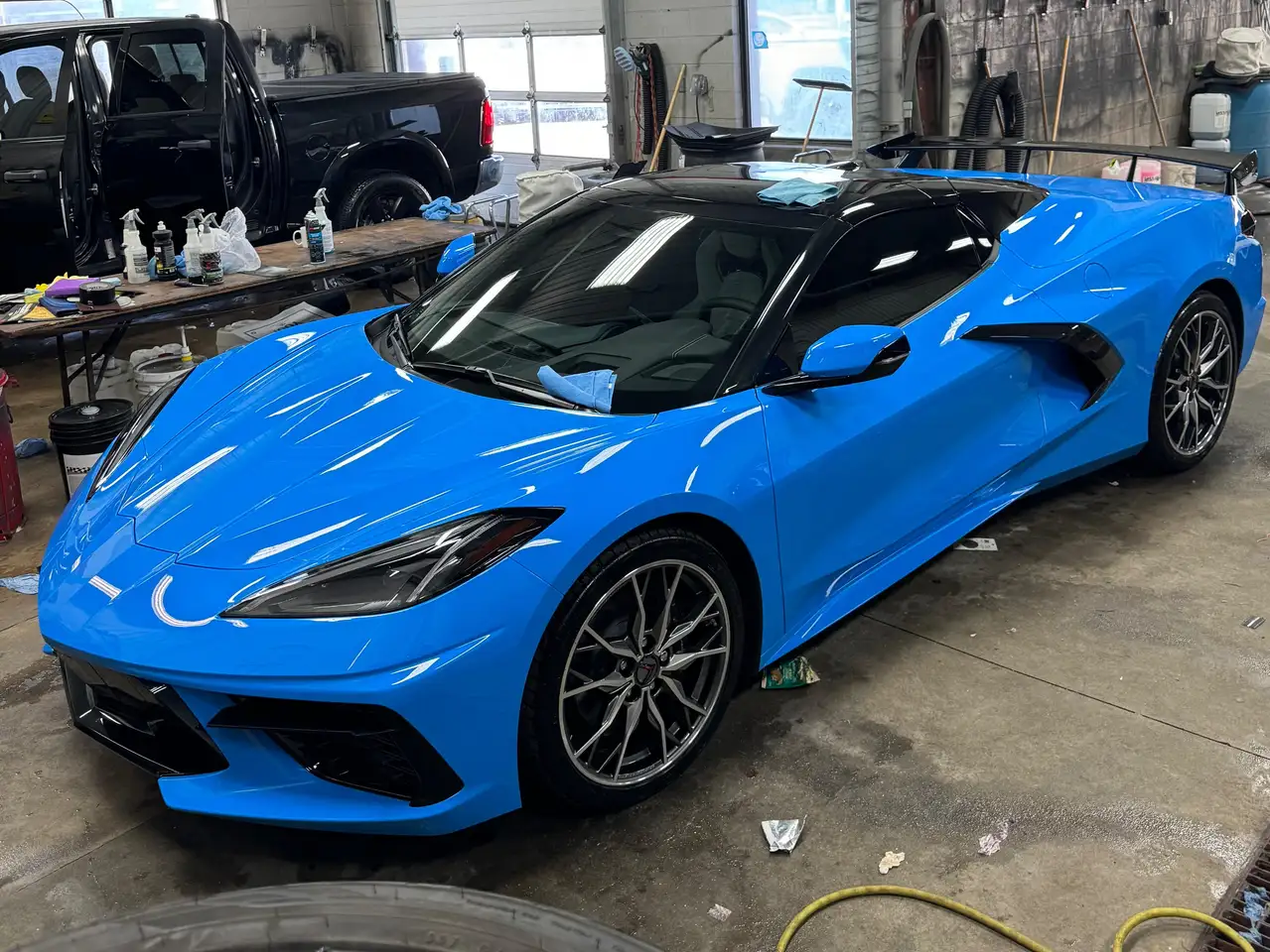 Chevrolet Corvette снимка Chevrolet Corvette