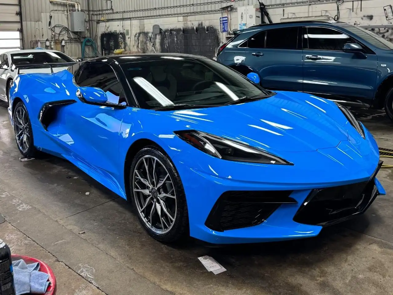 Chevrolet Corvette снимка Chevrolet Corvette