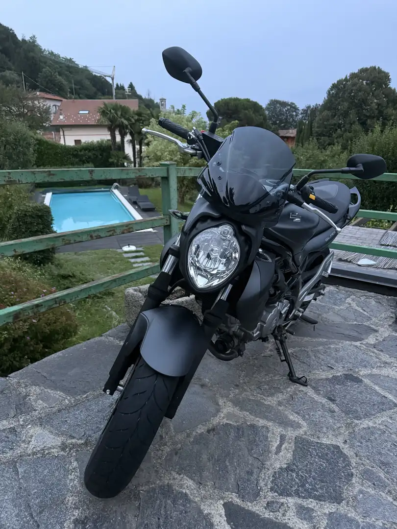 Suzuki Gladius 650 ABS/marmitta Yoshimura/frecce e cupolino Barracuda - 2