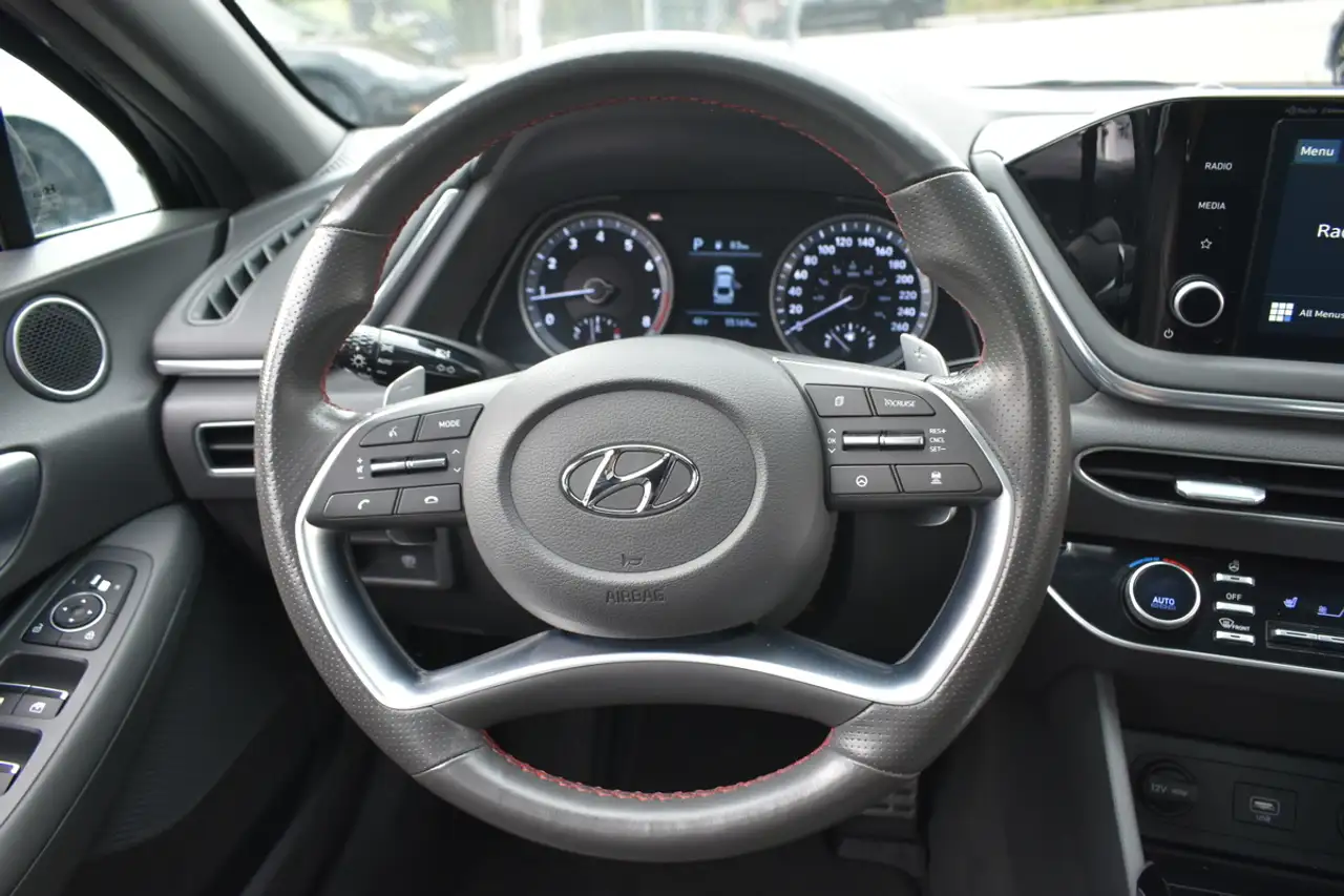Hyundai SONATA снимка Hyundai SONATA