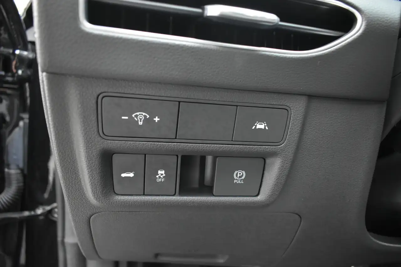 Hyundai SONATA снимка Hyundai SONATA