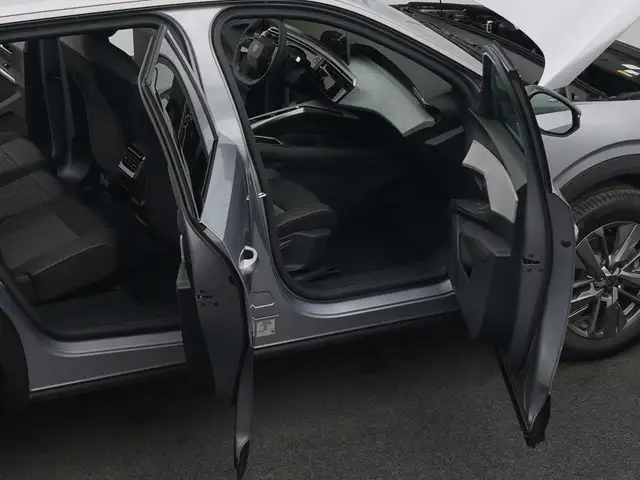 Peugeot 5008 view 11