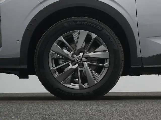 Peugeot 5008 view 8