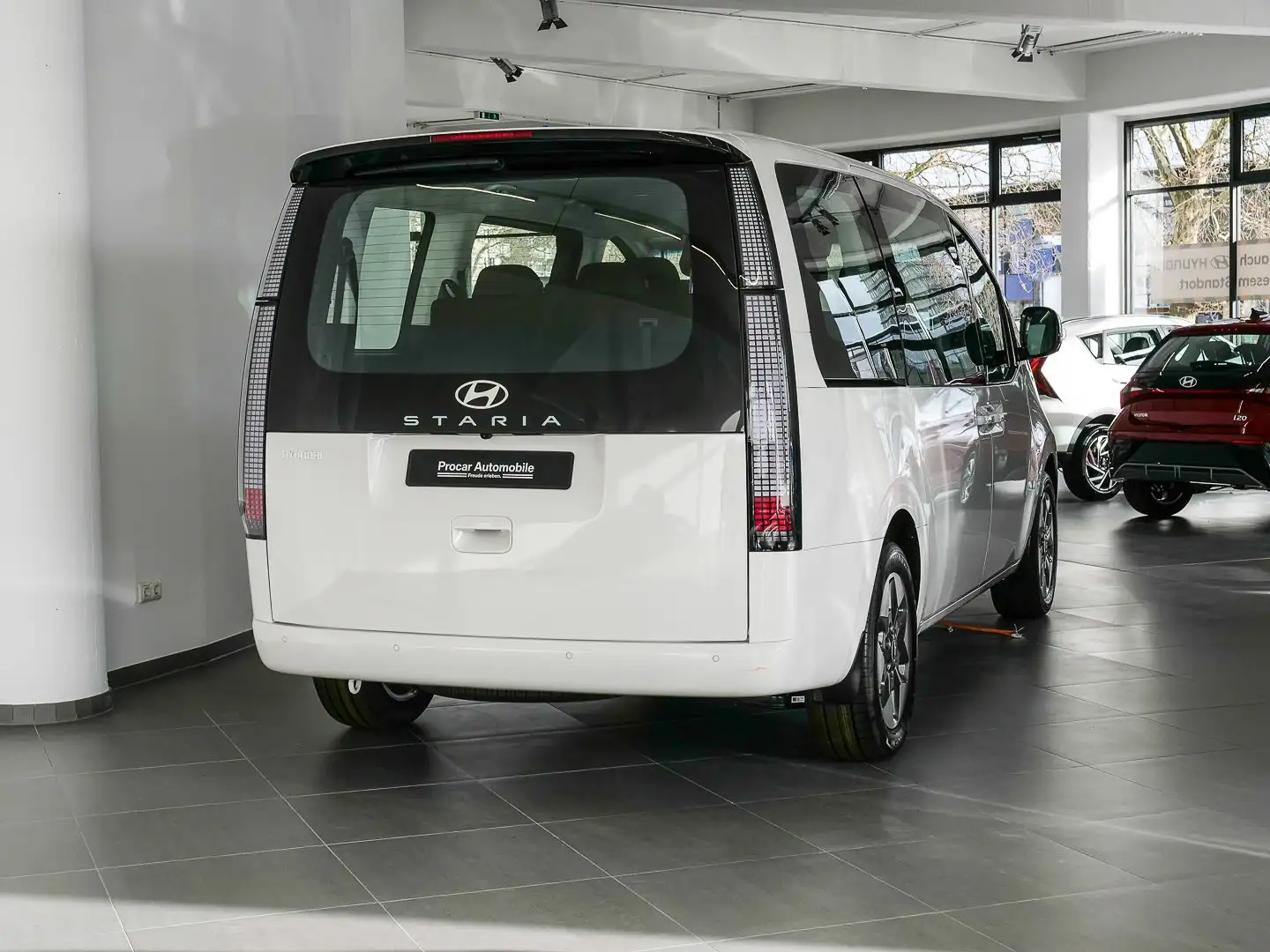 Hyundai STARIA Hyundai STARIA  Park Paket/Easy-Access-Paket/18"/K Alb - 2