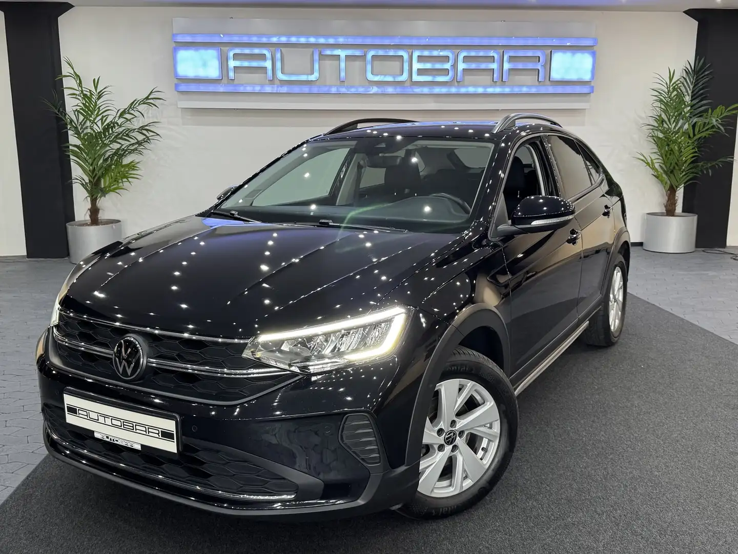 Volkswagen Taigo 1.0 TSI LIFE*NAVI*DIGITAL-DISPL*SITZH.*PDC Schwarz - 2