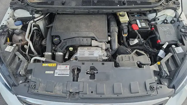 Peugeot 308 view 15