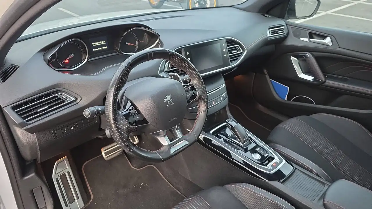 Peugeot 308 308 — photo 8