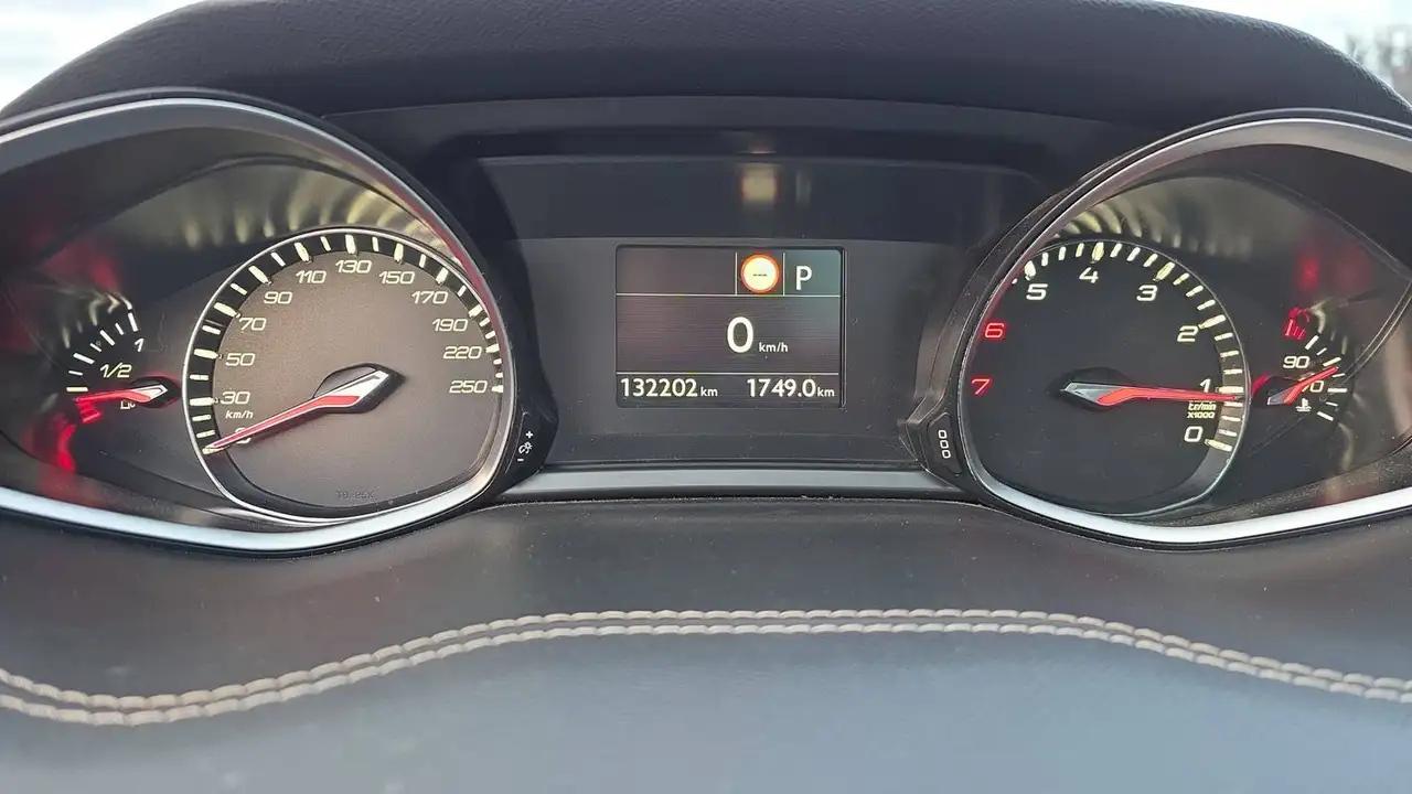 Peugeot 308 308 — photo 12