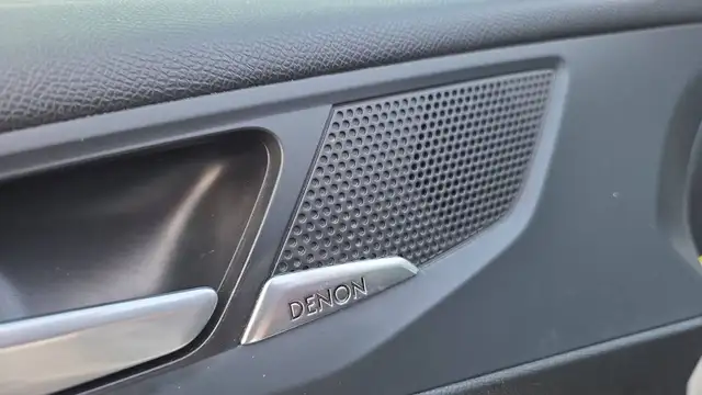 Peugeot 308 view 13