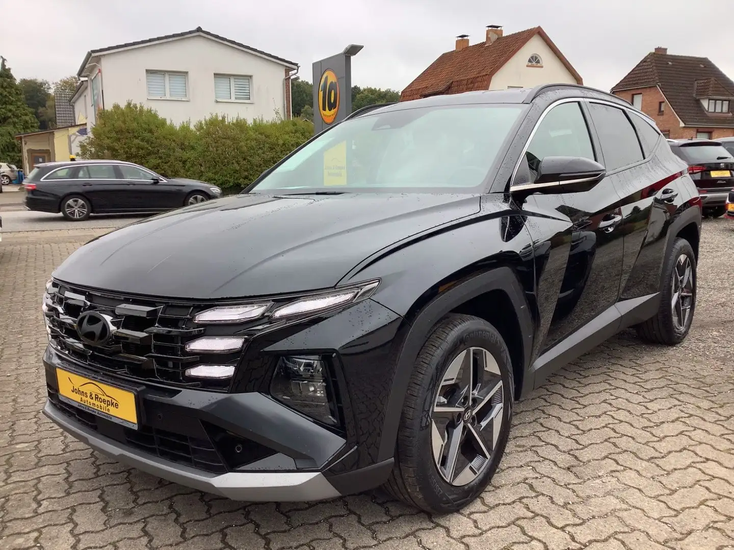 Hyundai TUCSON Luxury / LEDER / NAVI / KAMERA / Schwarz - 1