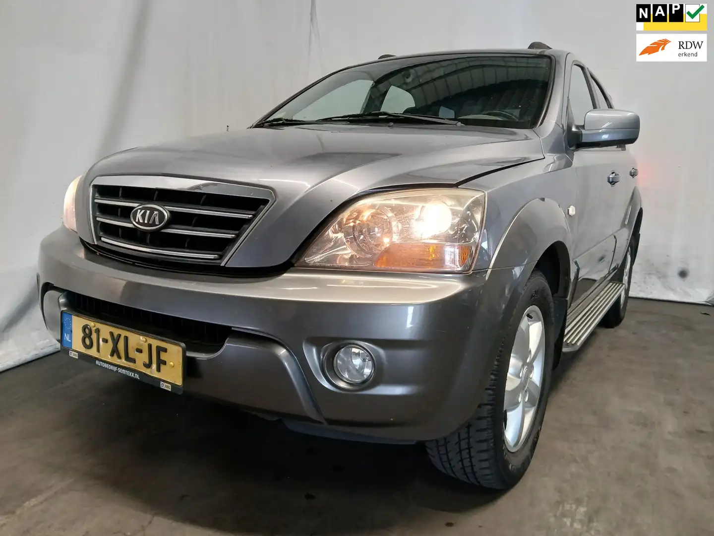 Kia Sorento 3.3 V6 Adventure - Clima - Motor schade Grijs - 1