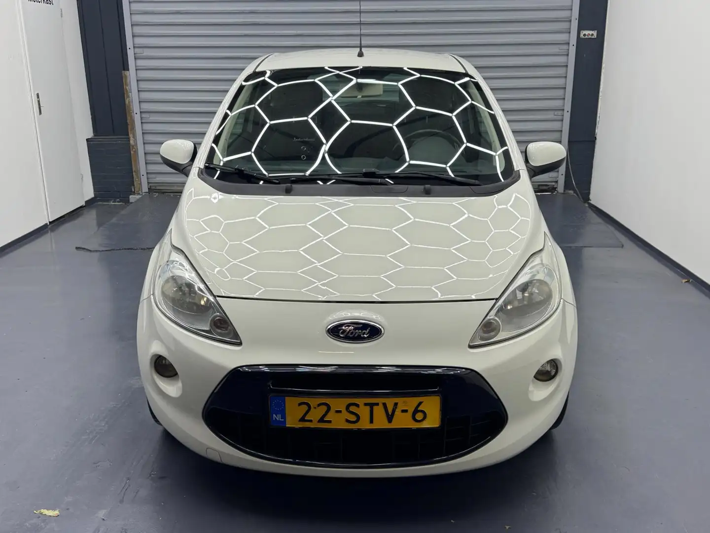 Ford Ka/Ka+ 1.2 Metal start/stop - Airco - APK - LM Velgen Bianco - 2