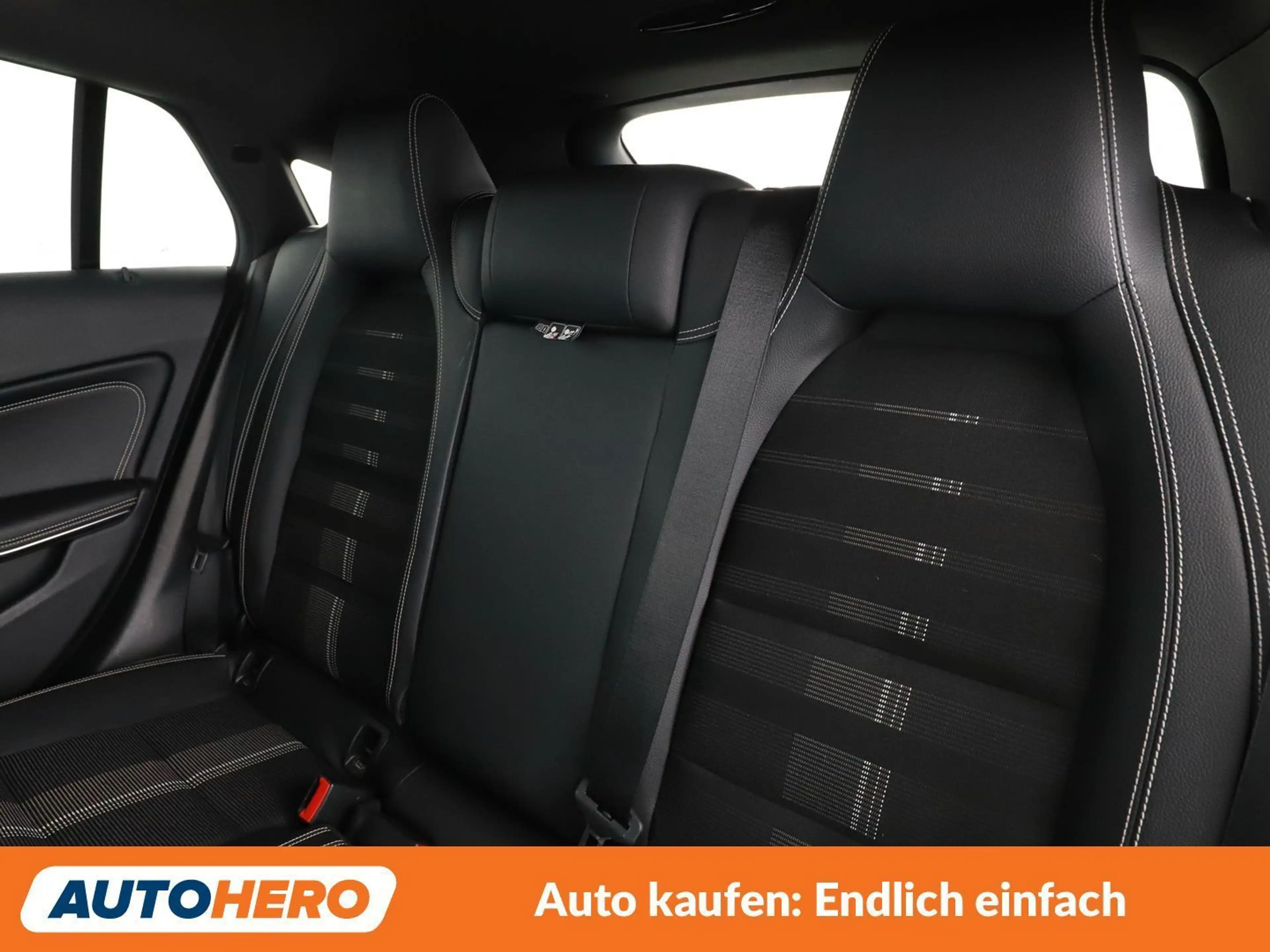 Mercedes-Benz CLA 200 CLA 200 Shooting Brake 4Matic Urban — photo 14
