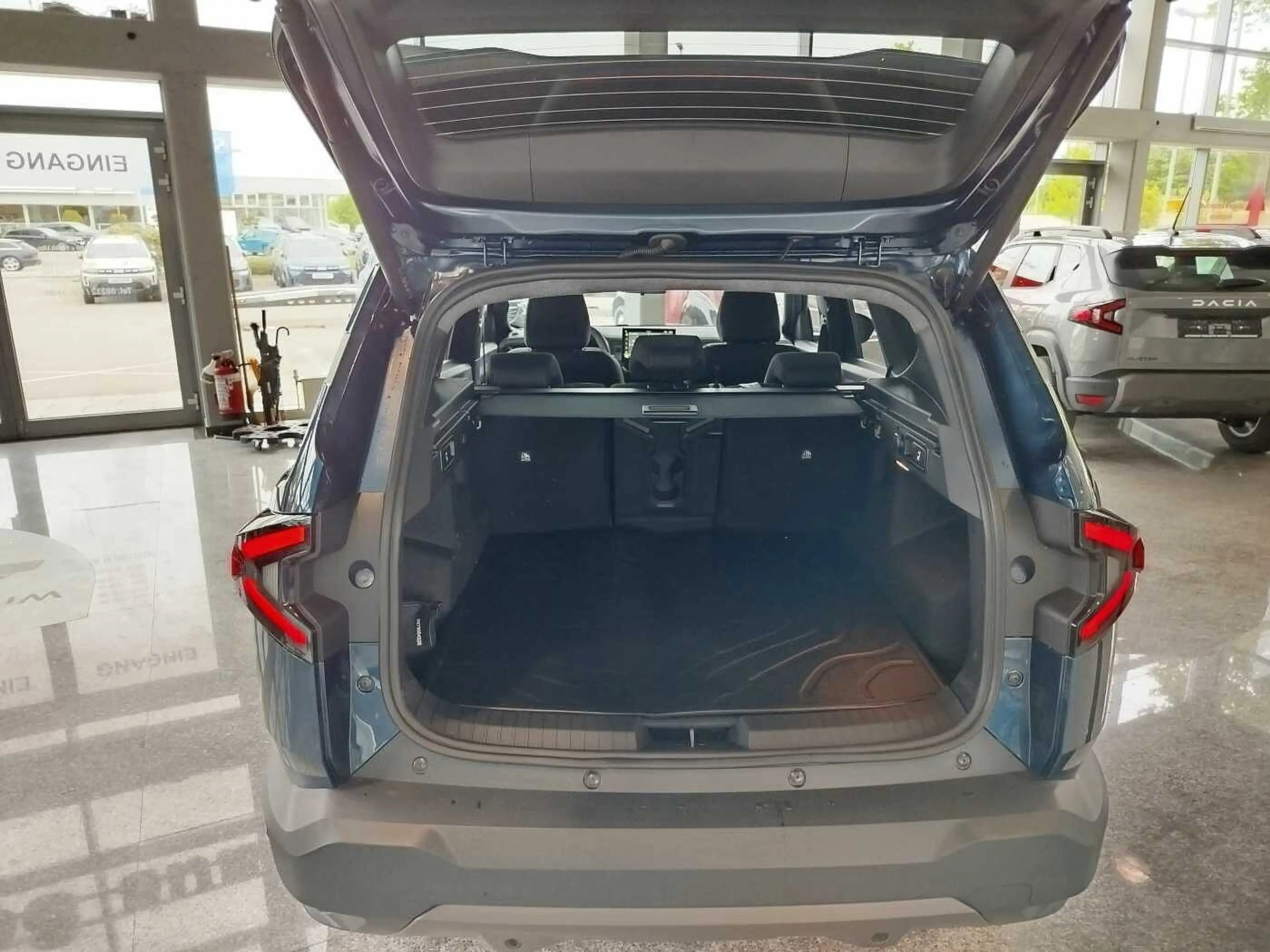 Dacia Bigster Hybrid-G 150 4x4 Extreme AHK/WINTER+/CITYPAKET/ELE — photo 15