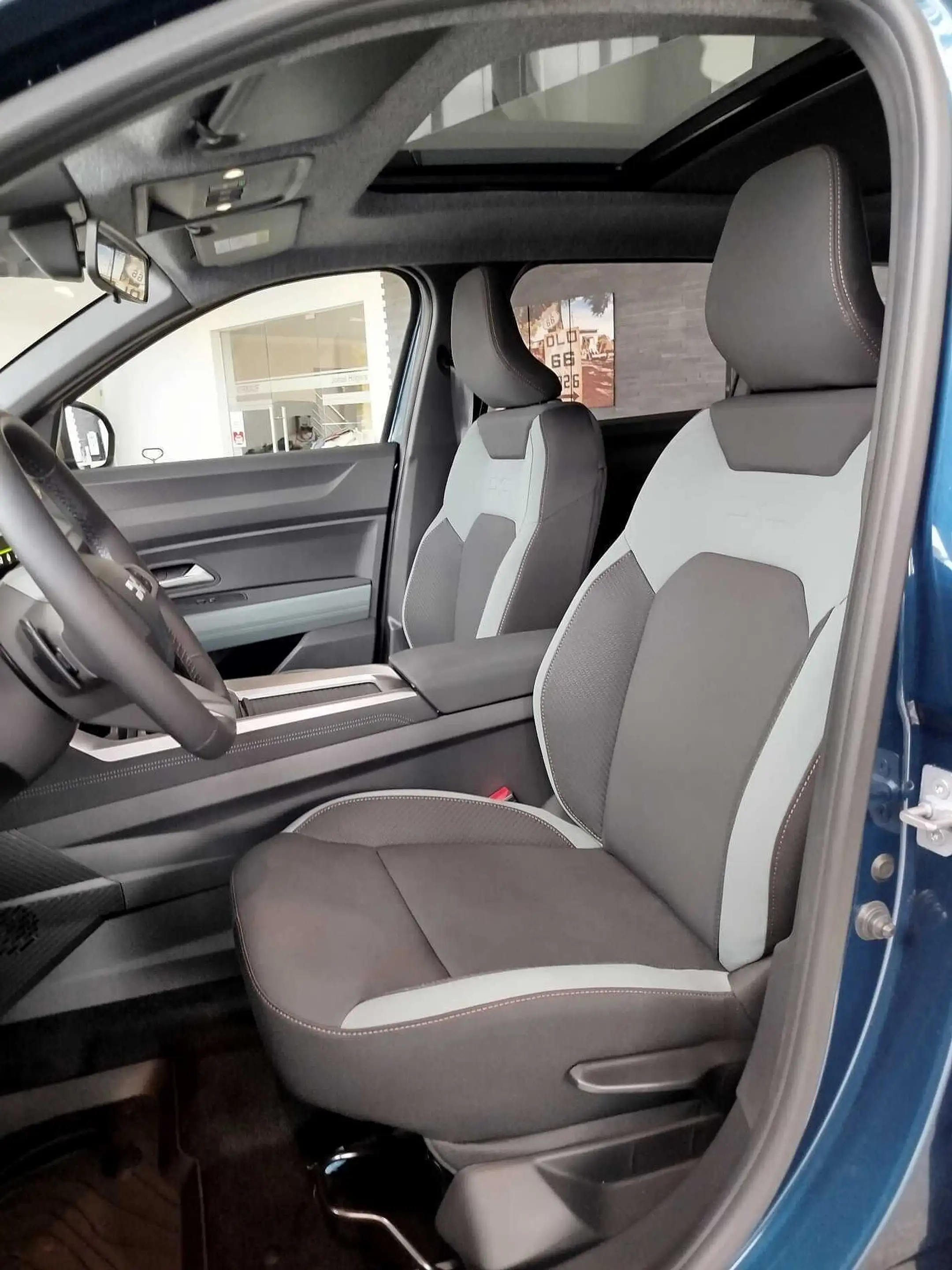 Dacia Bigster Hybrid-G 150 4x4 Extreme AHK/WINTER+/CITYPAKET/ELE — photo 9