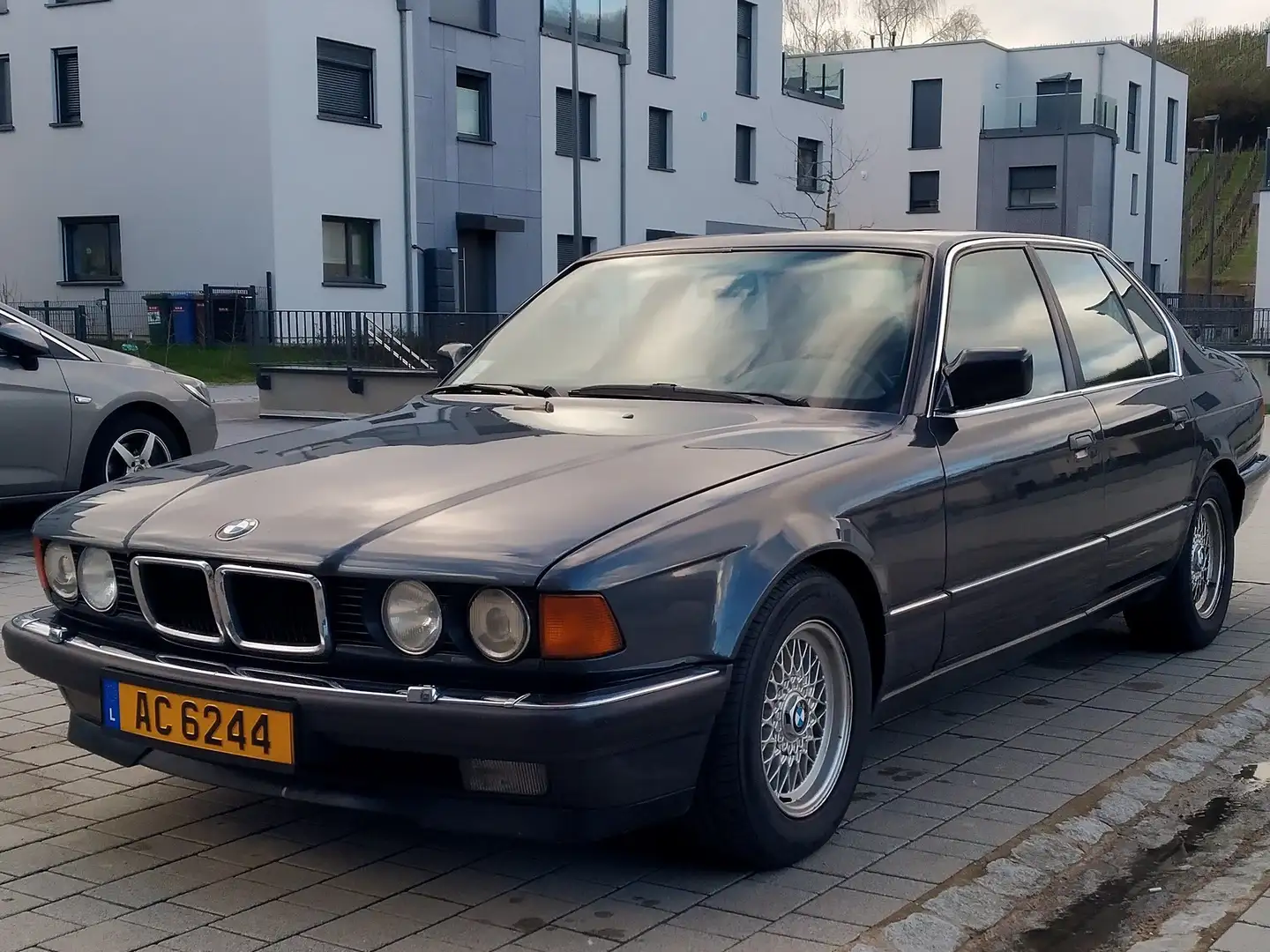 BMW 730 730i V8 Grau - 1