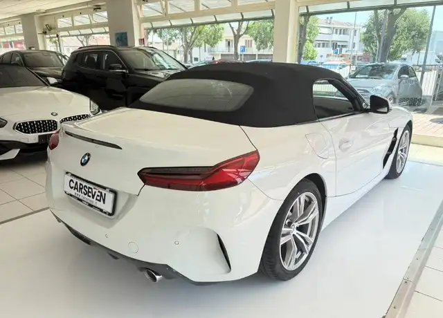 BMW Z4 view 4