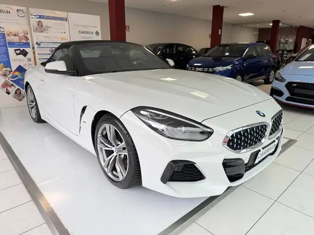 BMW Z4 view 3