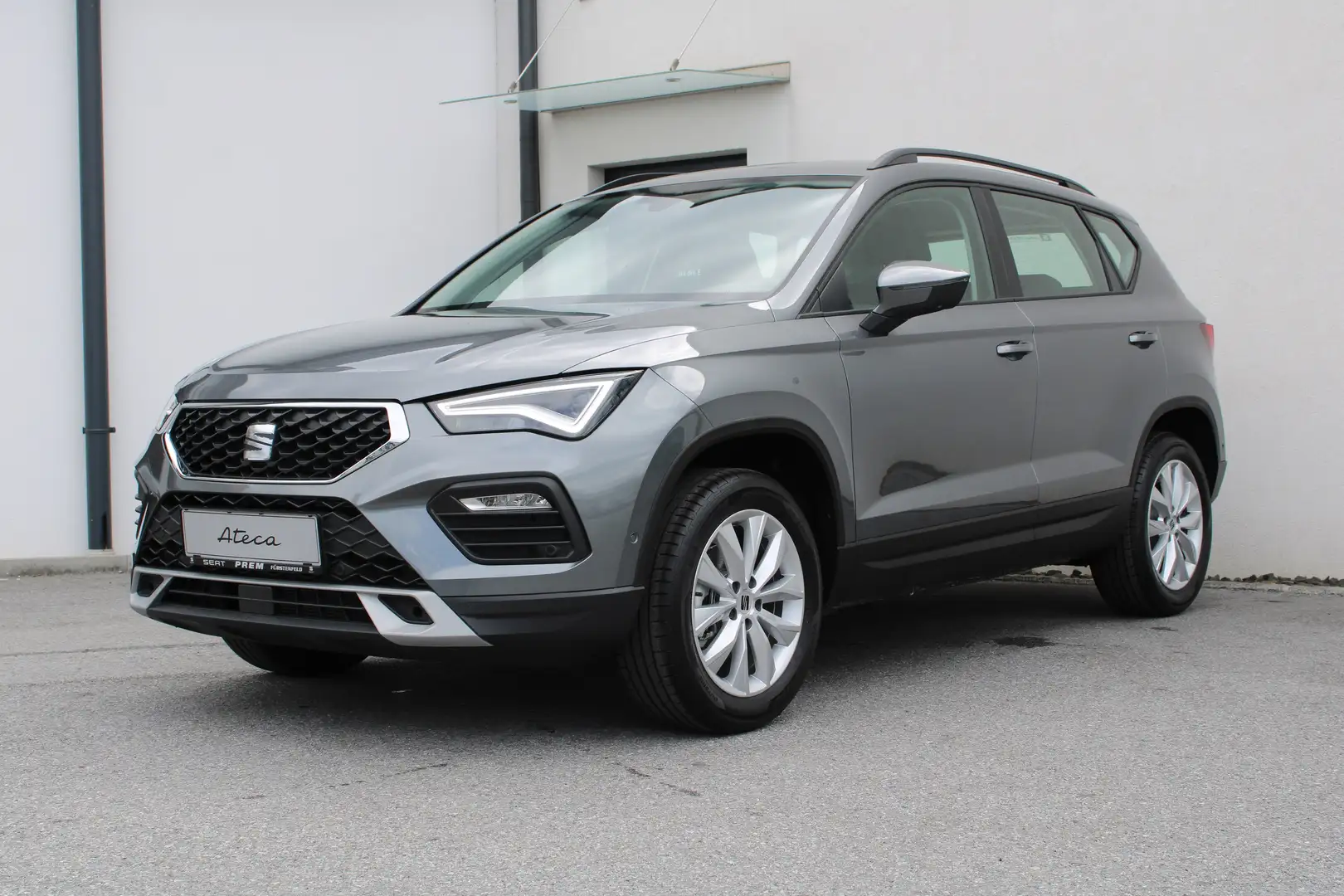 SEAT Ateca Style 1.0 TSI 115 PS mit vielen Extras! Grau - 2