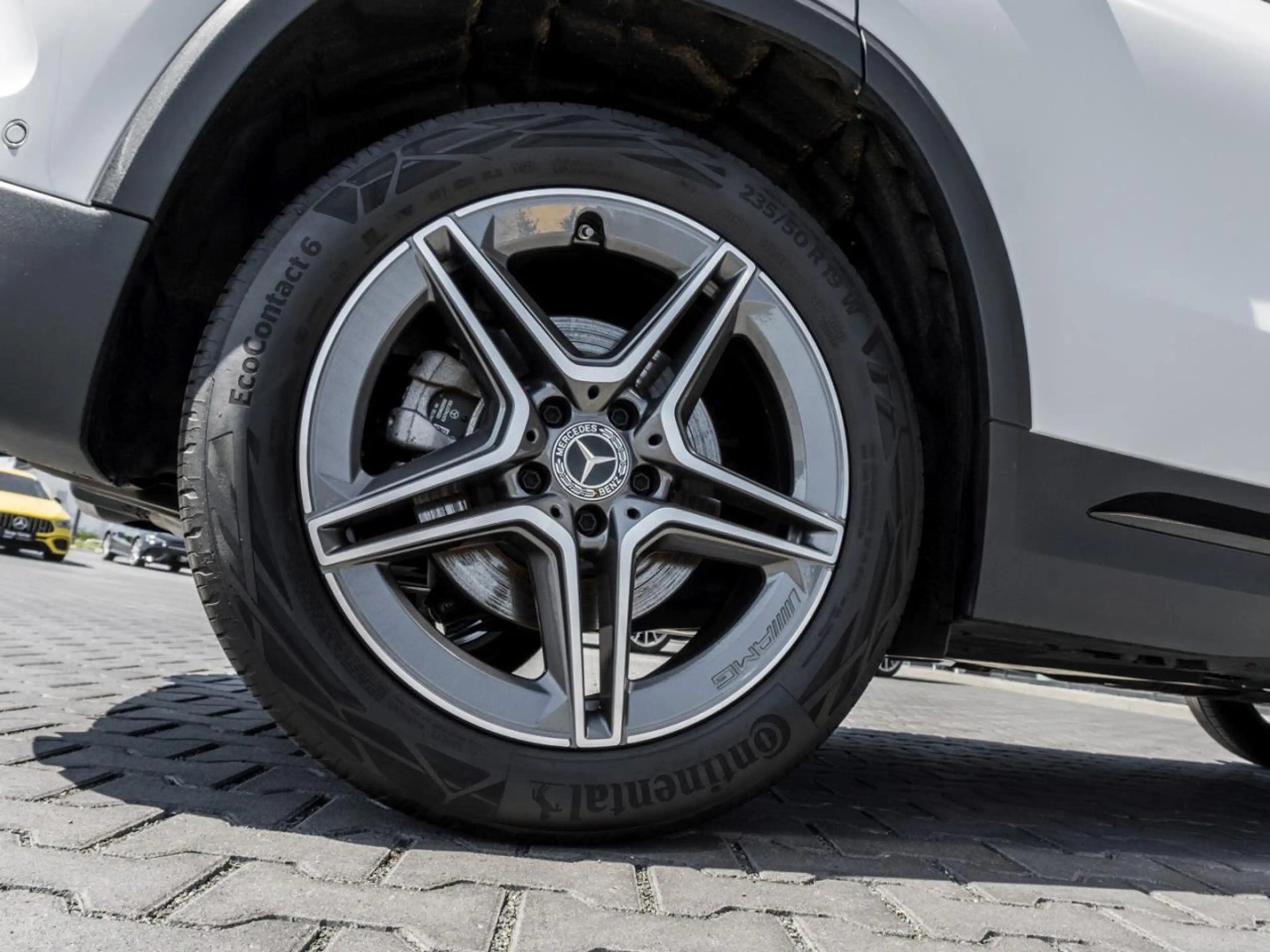Mercedes-Benz GLA 250 e AMG Night MBUXNavi+ Kamera Easy-Pack — photo 5