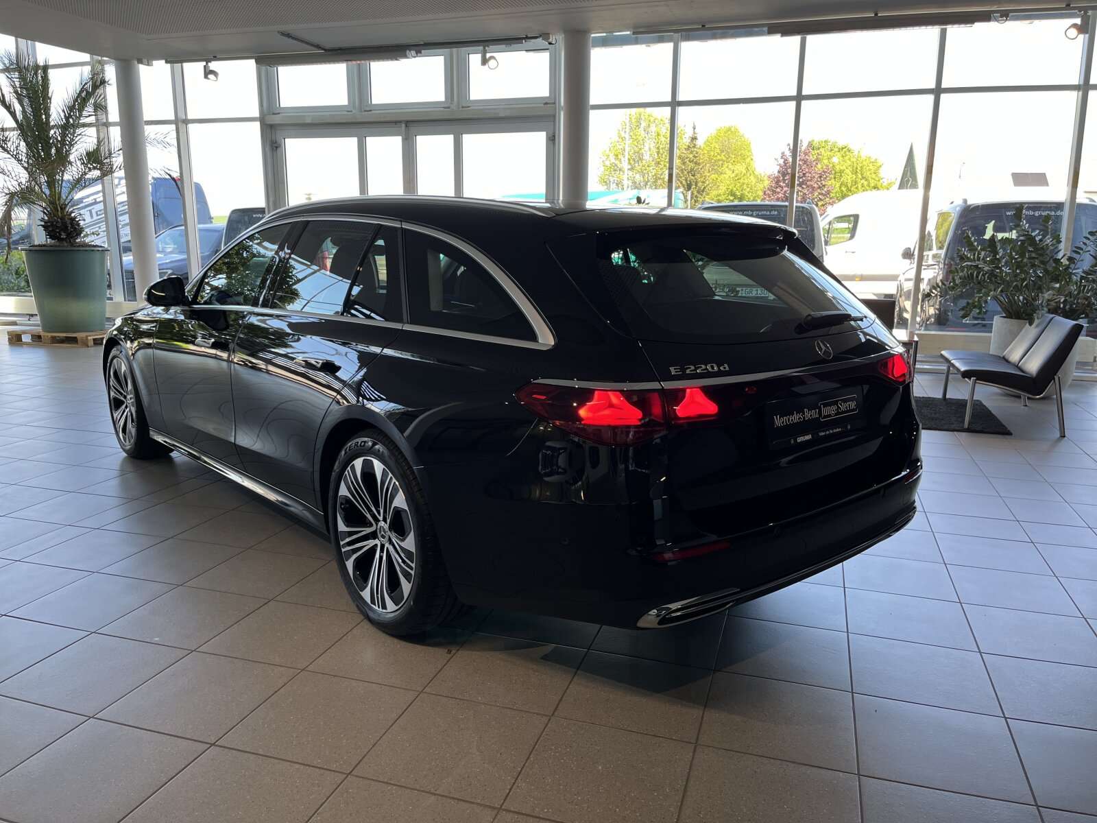 Mercedes-Benz E 220