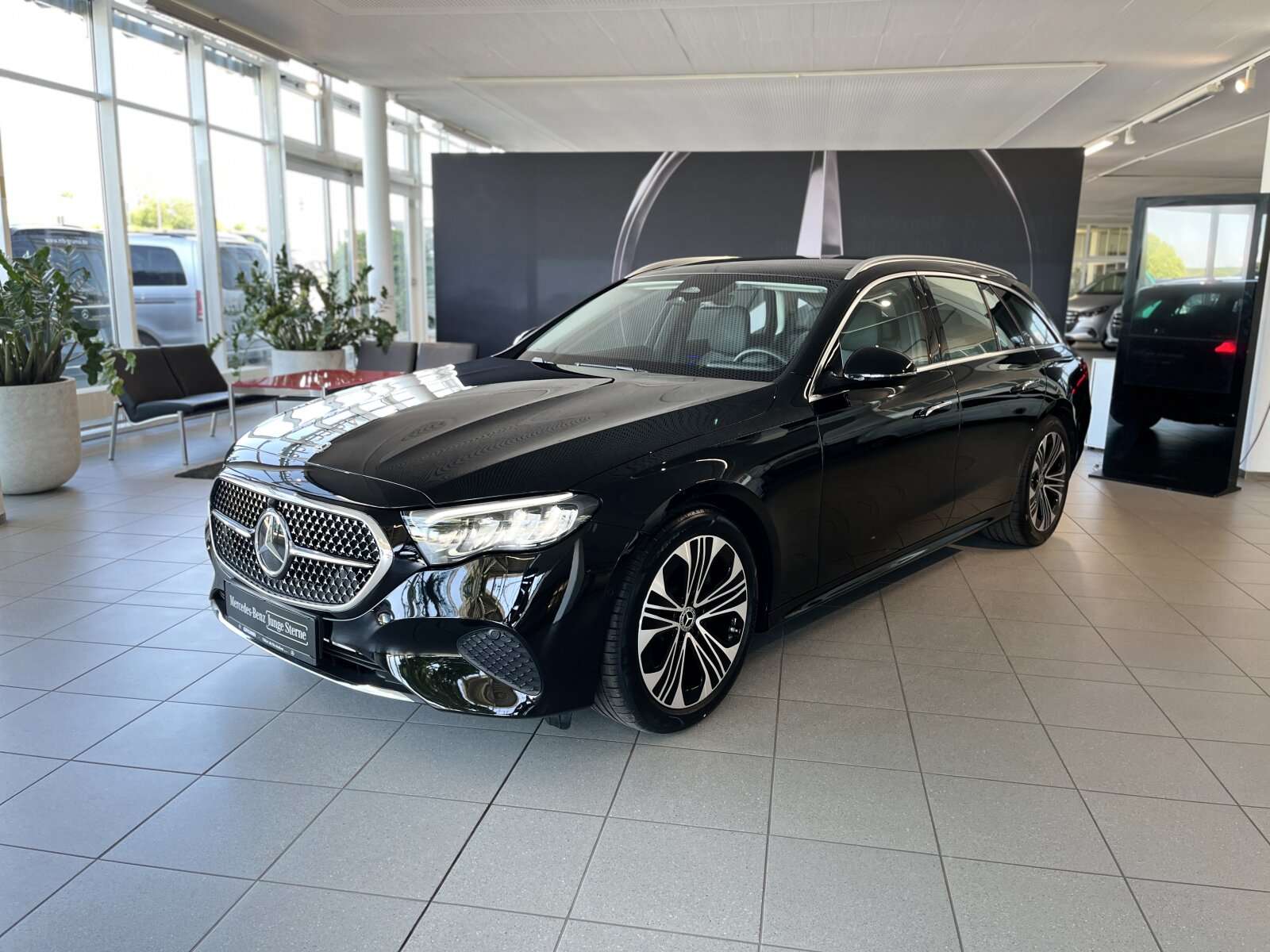 Mercedes-Benz E 220