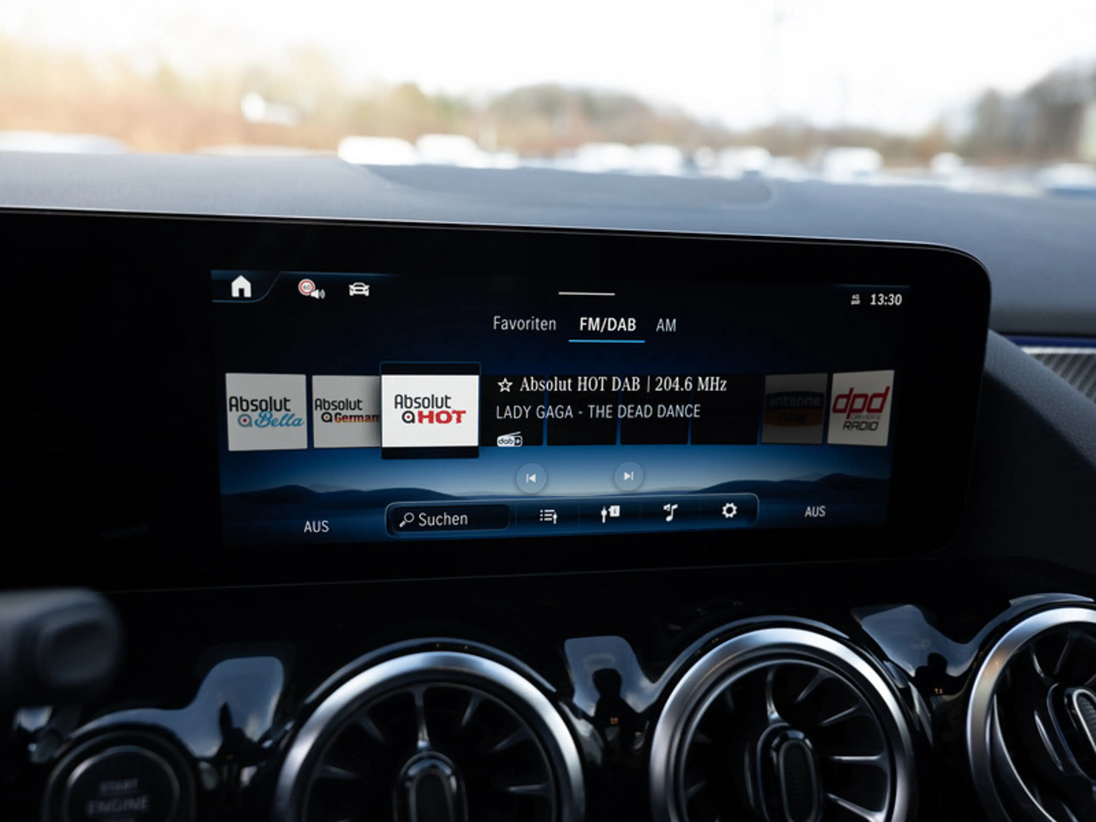 Mercedes-Benz GLA 200 AMG-Sport/MLB/Pano/Night/AHK/Distr/Sound — photo 12