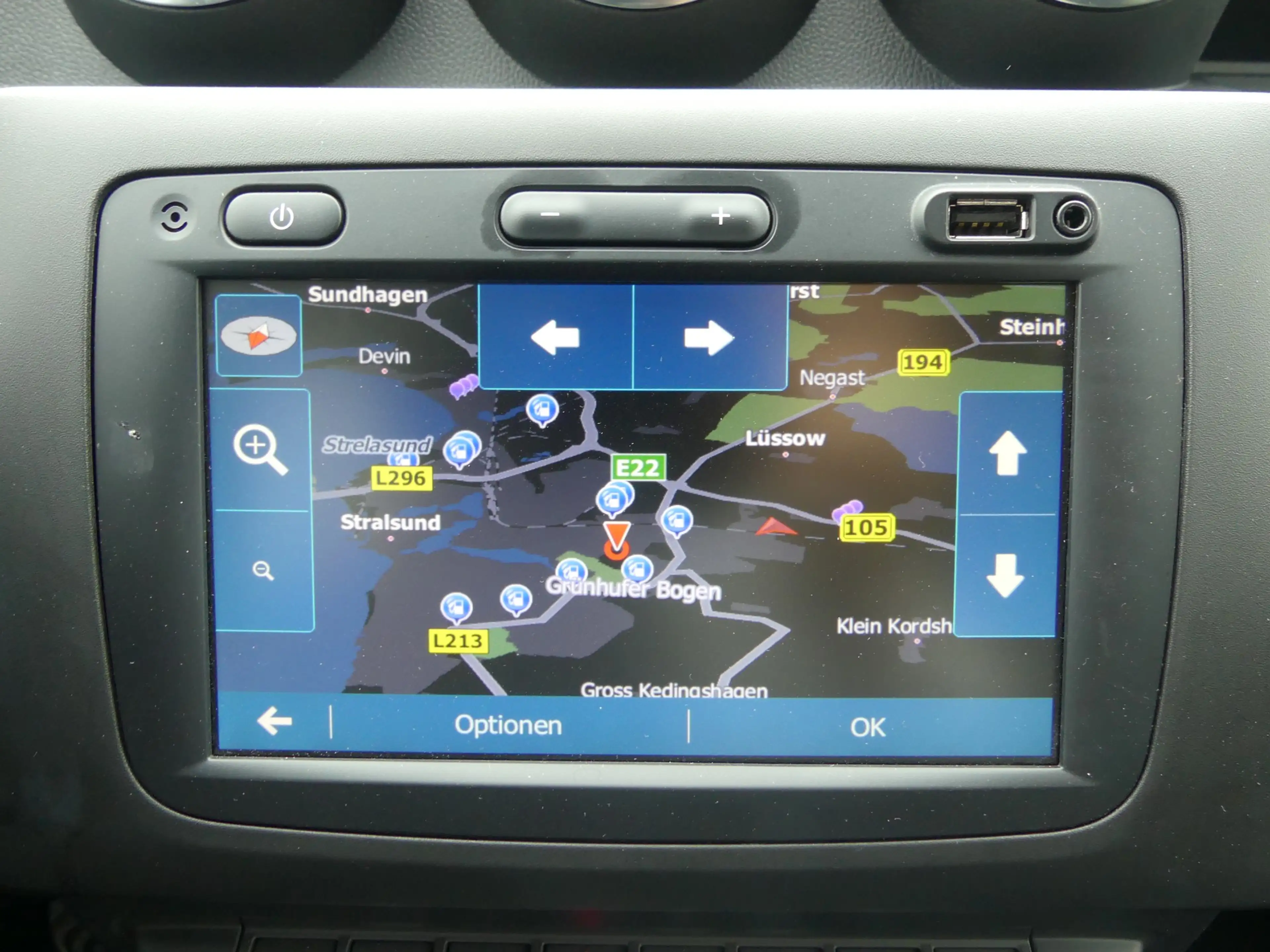 Dacia Duster II 1.3 TCE Prestige Navi 360° Totwinkel — photo 12