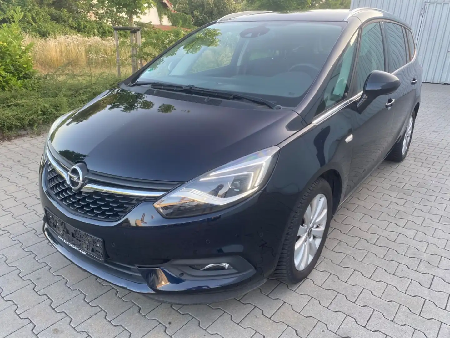 Opel Zafira C Edition. Navi, Kamera, 7-Sitz, 1-Hand. Noir - 1
