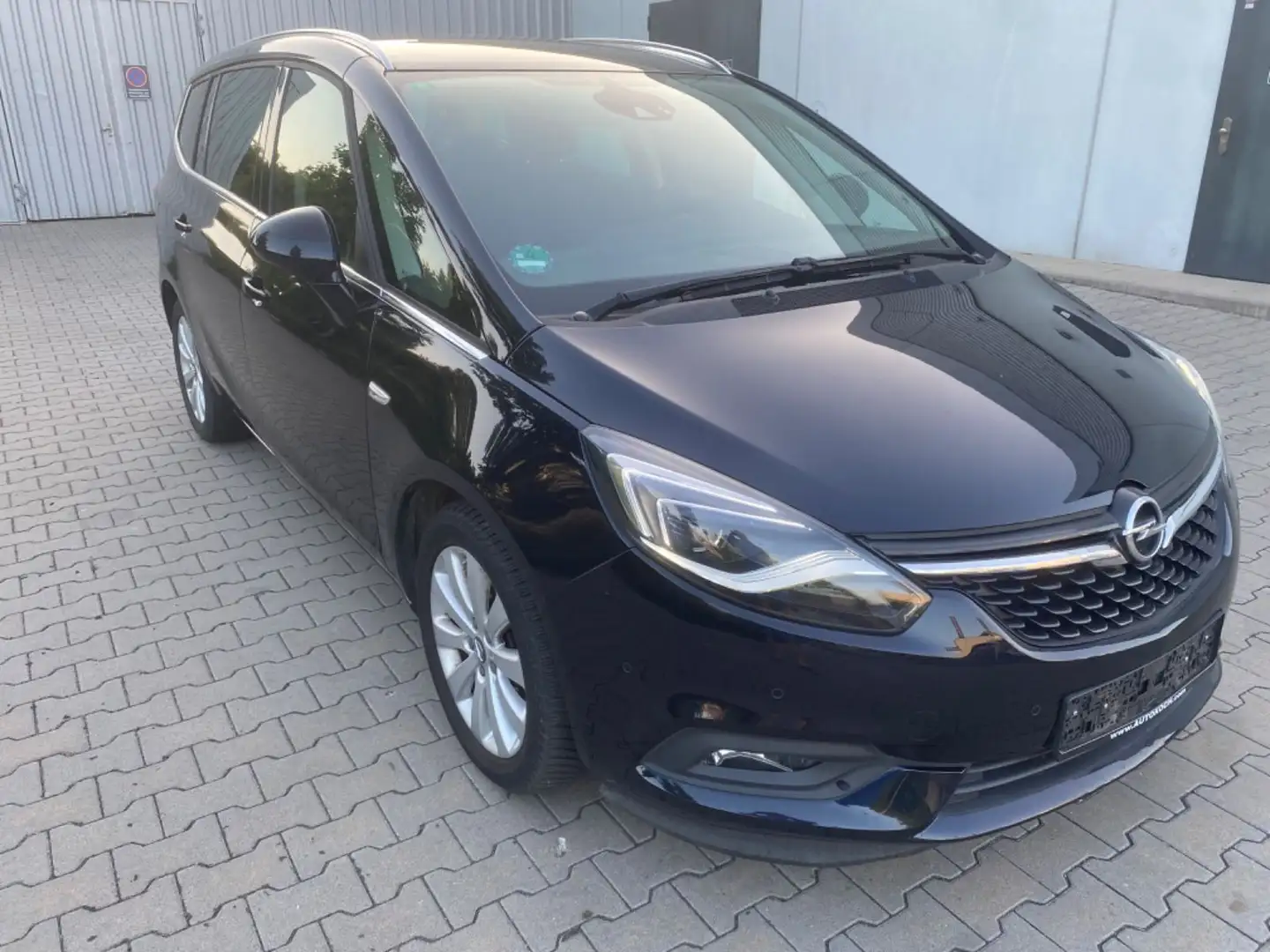 Opel Zafira C Edition. Navi, Kamera, 7-Sitz, 1-Hand. Noir - 2