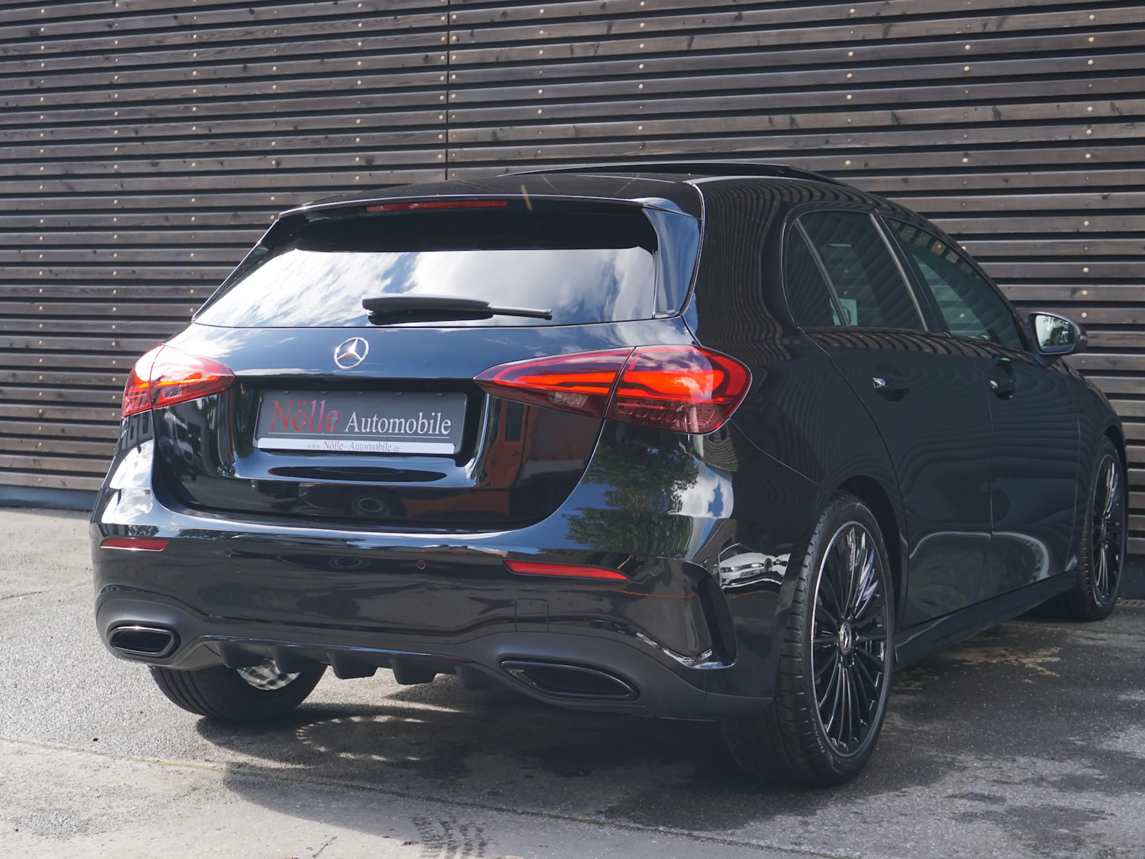 Mercedes-Benz A 220 4M AMG Adv Plus Mulitbeam Pano Night — photo 5