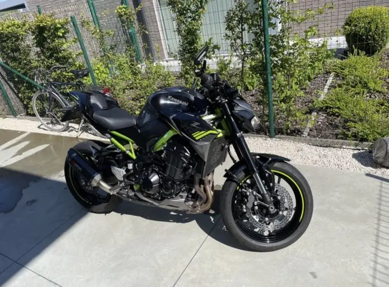Kawasaki Z900 - foto 2